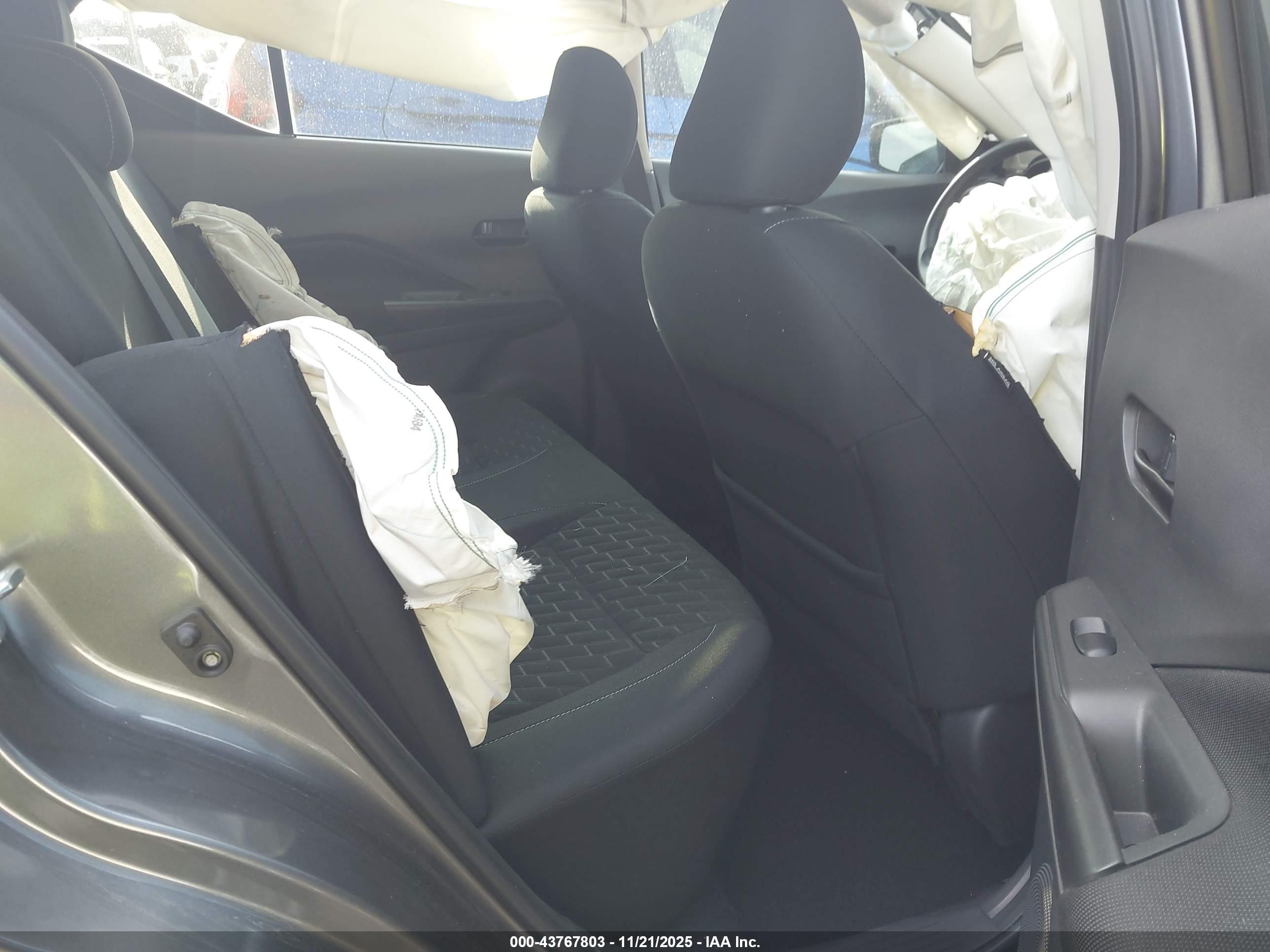 NISSAN KICKS image 8