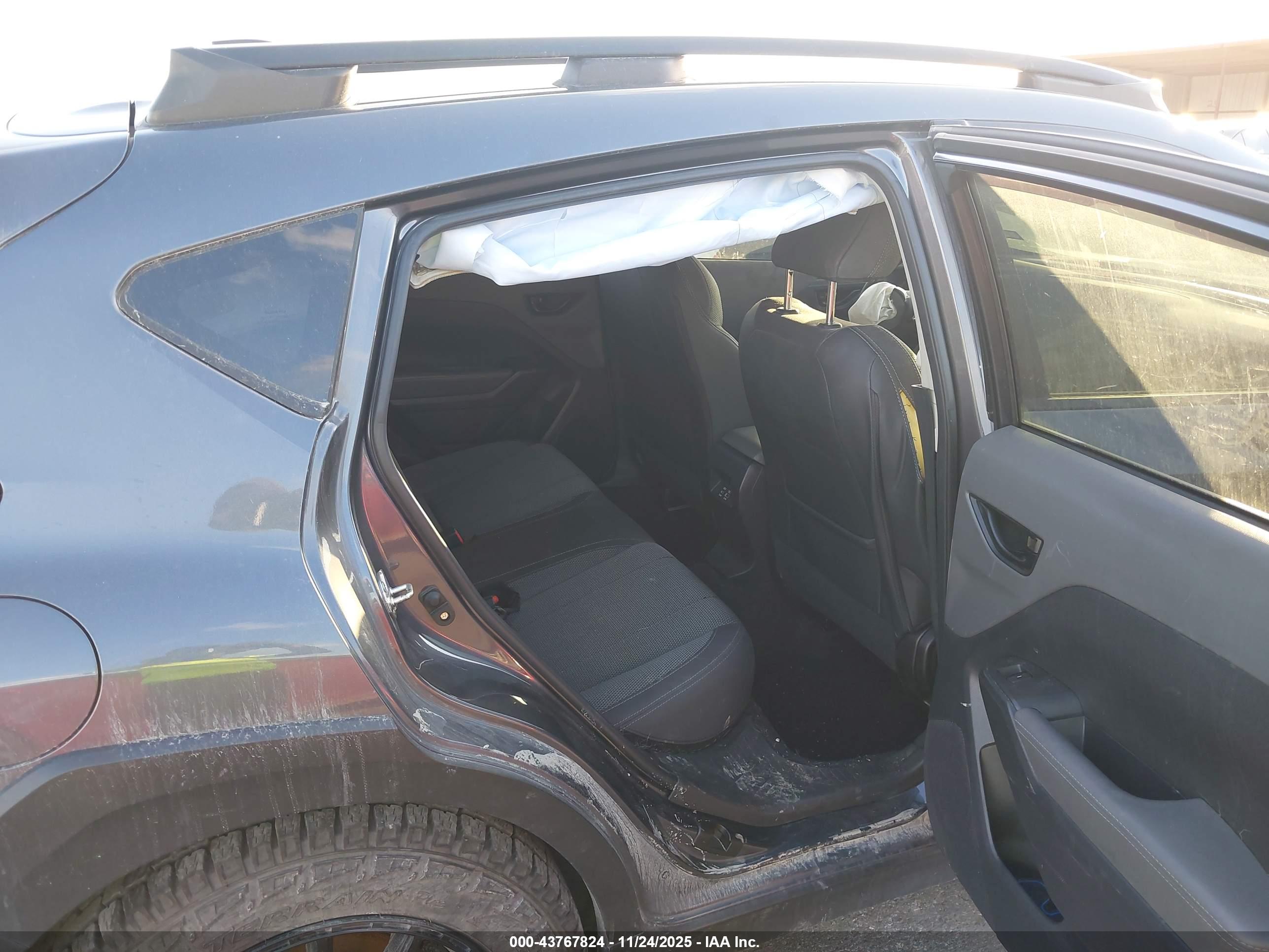 SUBARU CROSSTREK image 8