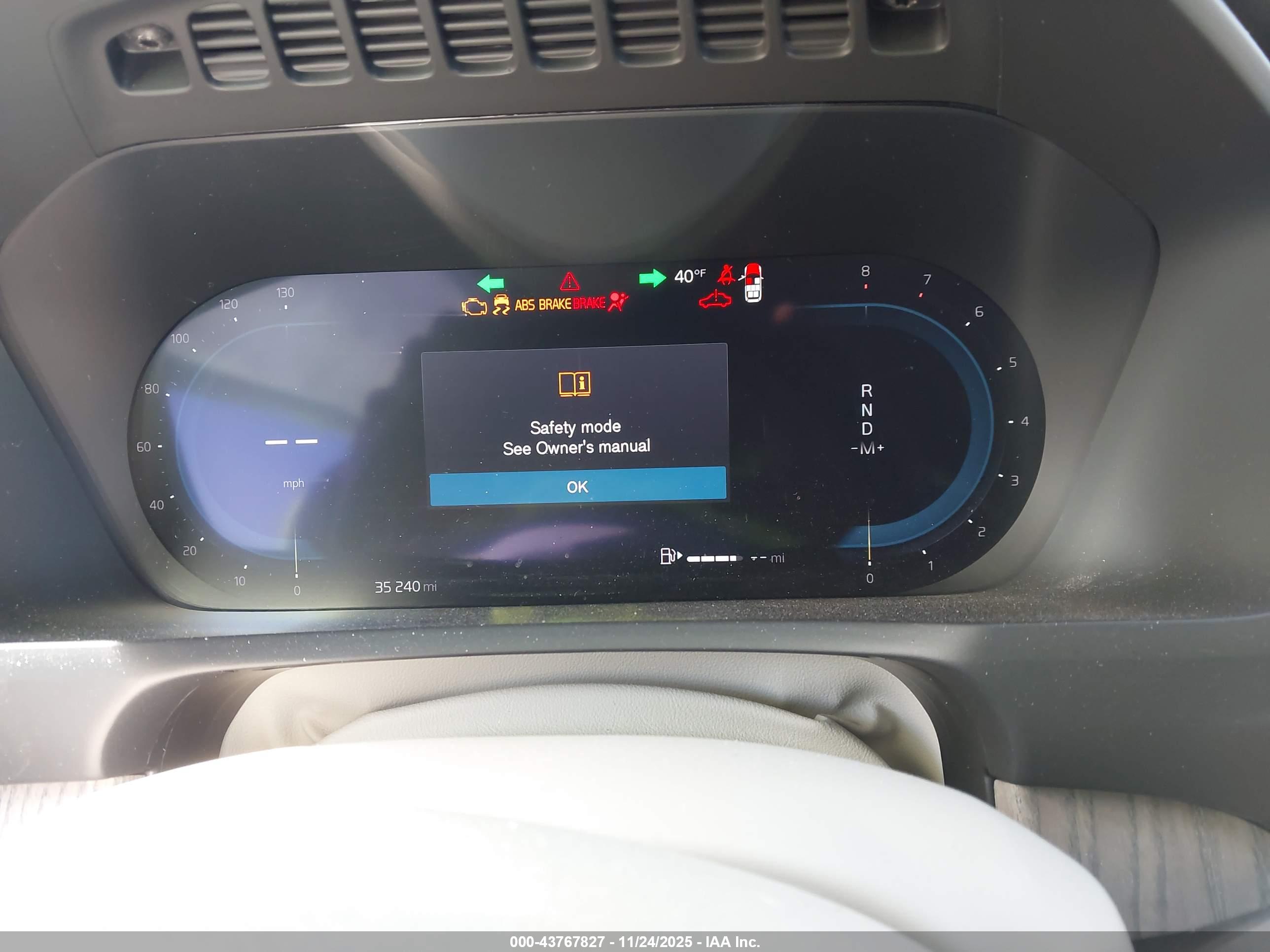 VOLVO XC90 image 7
