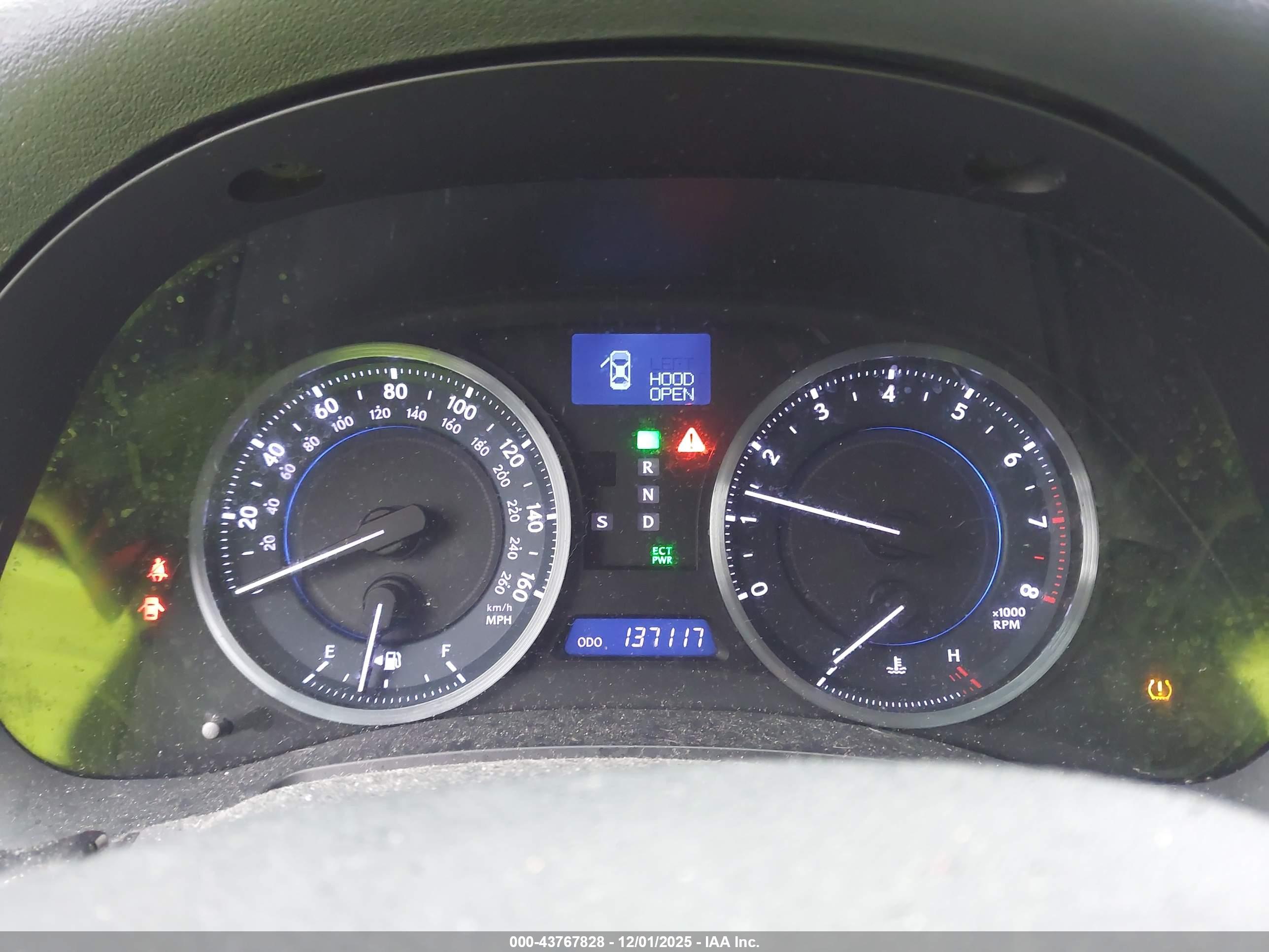 LEXUS IS image 7