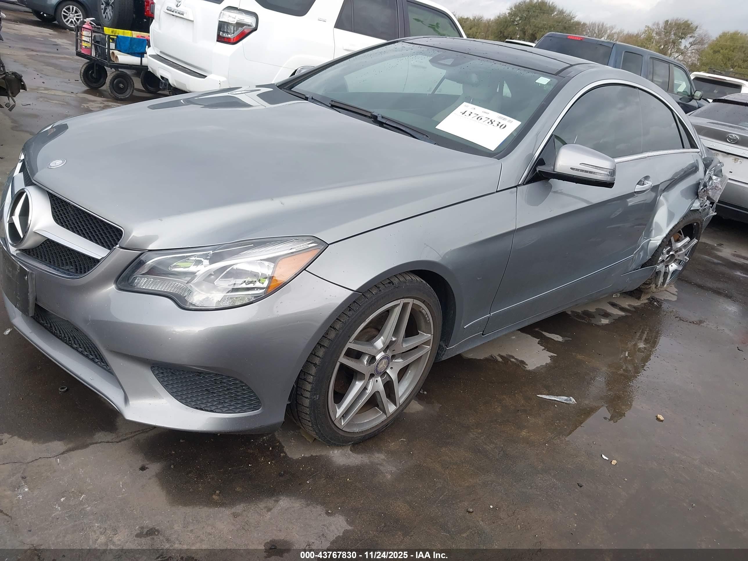 MERCEDES-BENZ E image 2