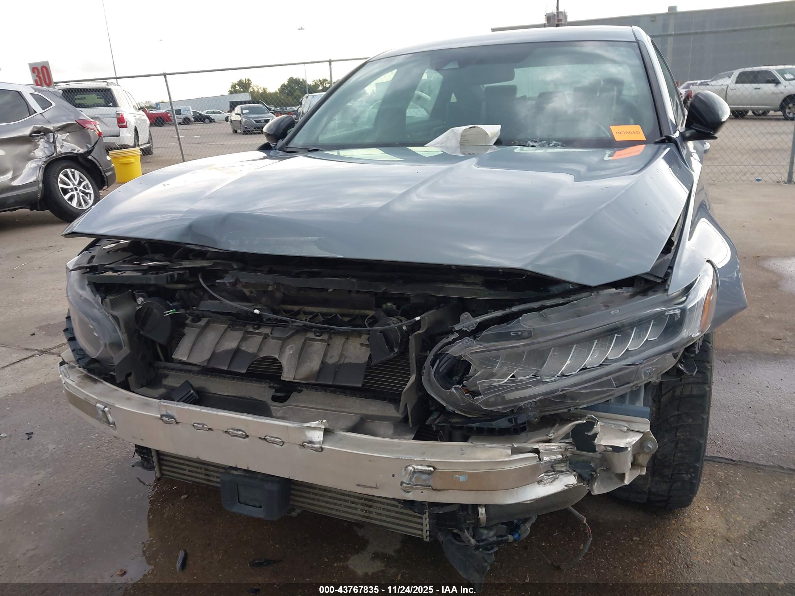 HONDA ACCORD image 6