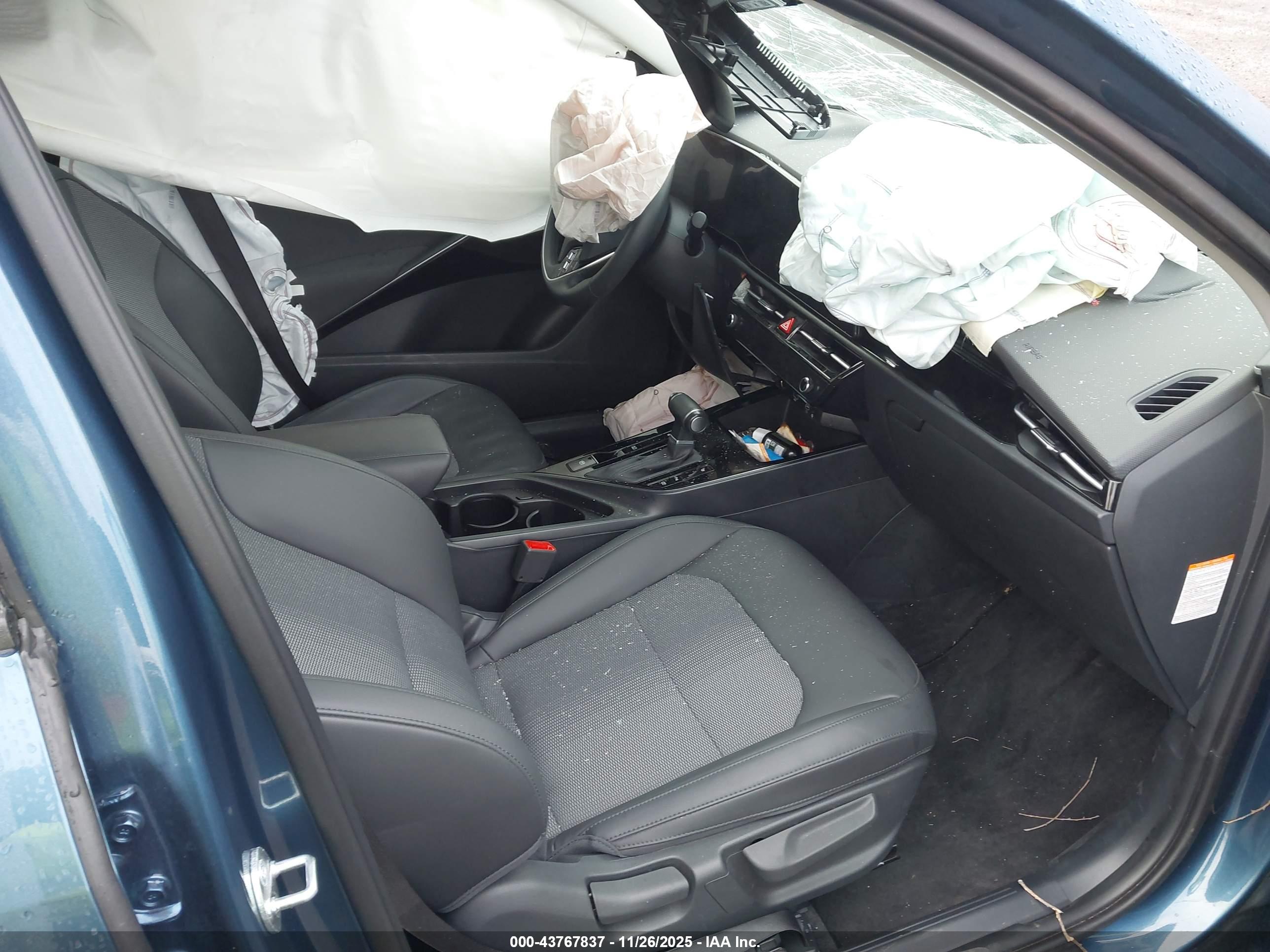 KIA NIRO image 5