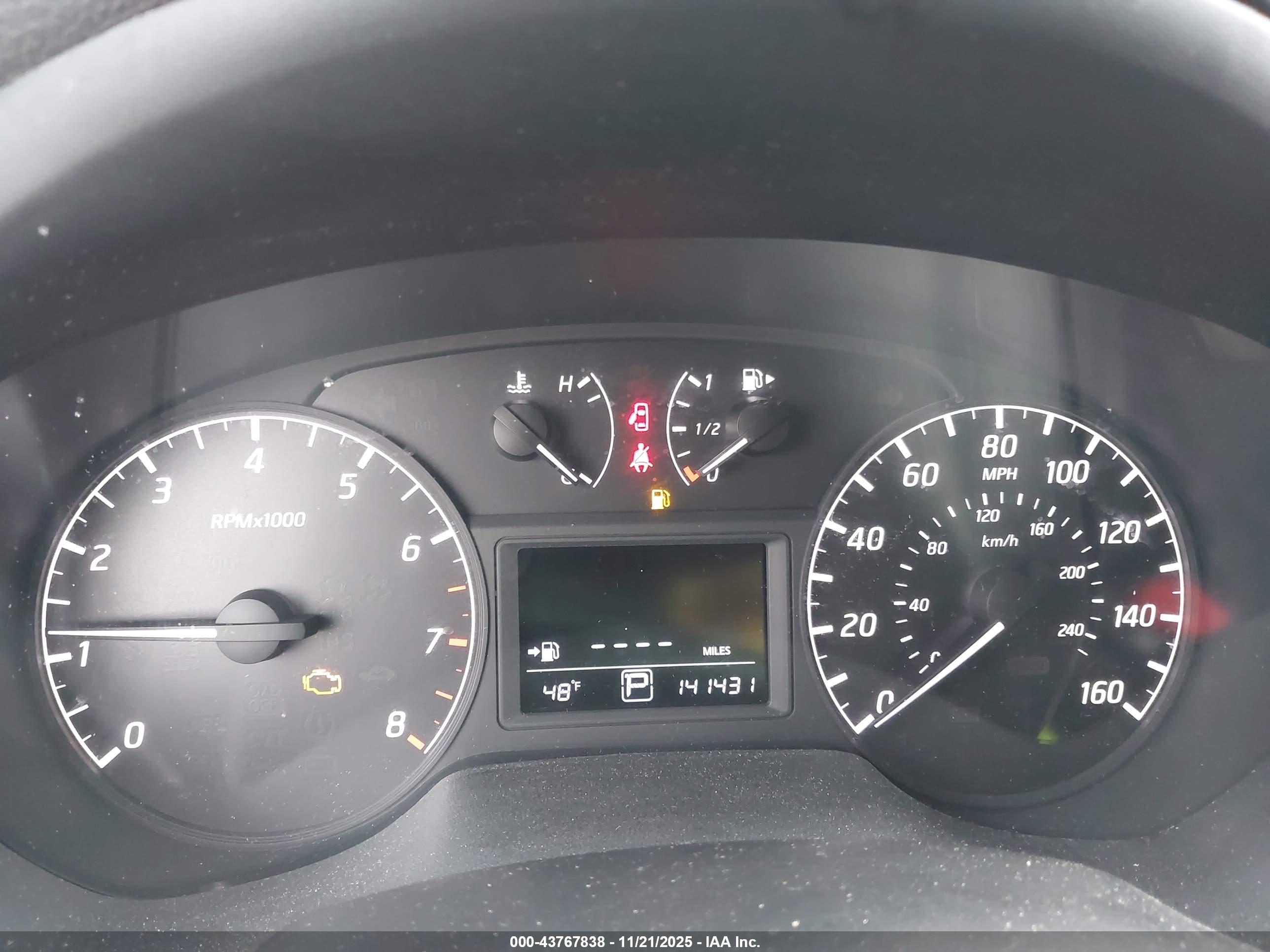 NISSAN SENTRA image 7