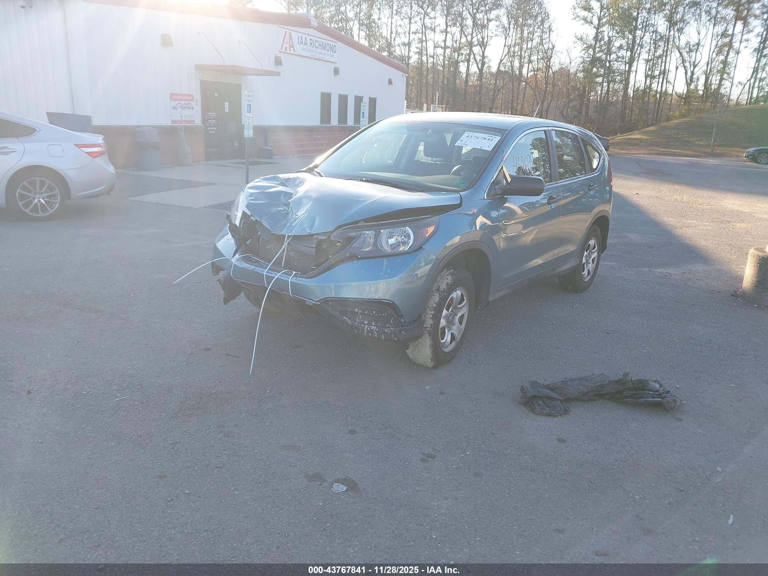 HONDA CR-V image 2