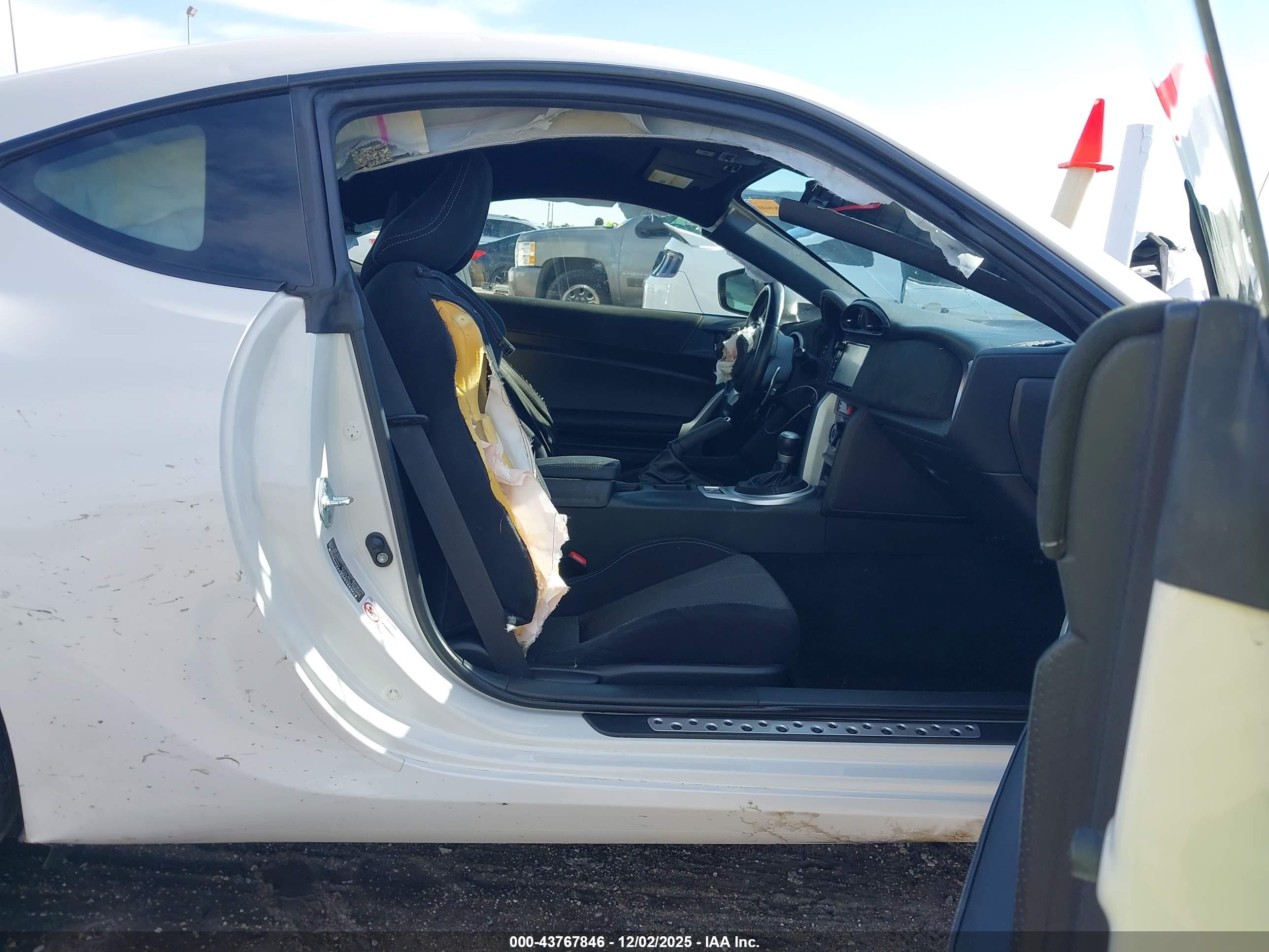 TOYOTA 86 image 5