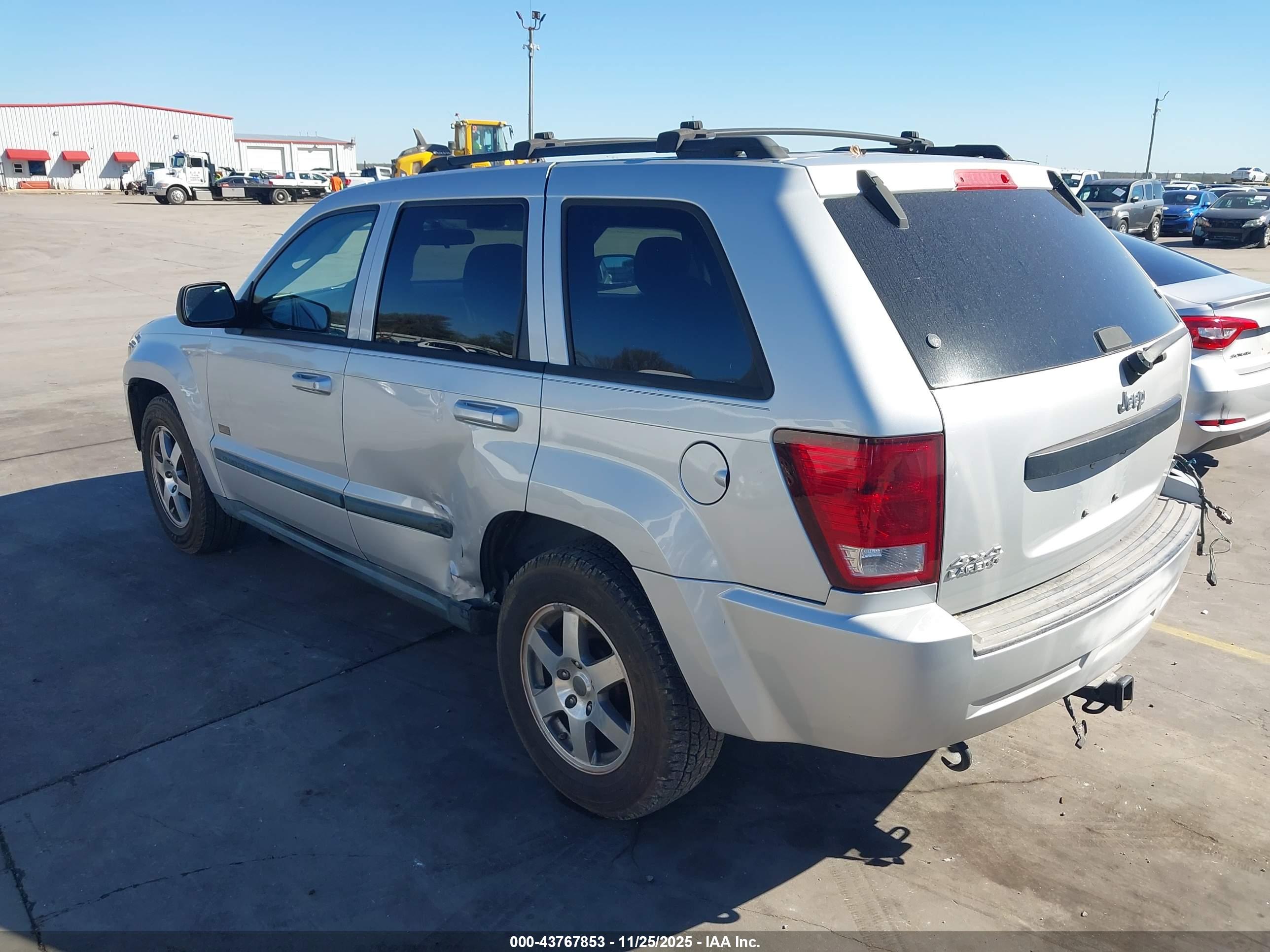 JEEP GRAND image 3