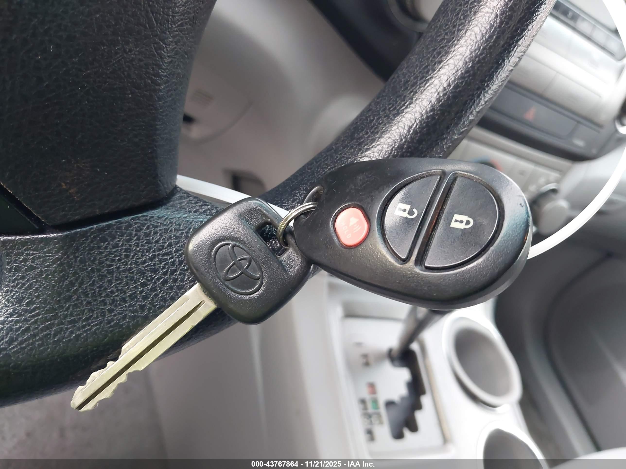 TOYOTA HIGHLANDER image 11