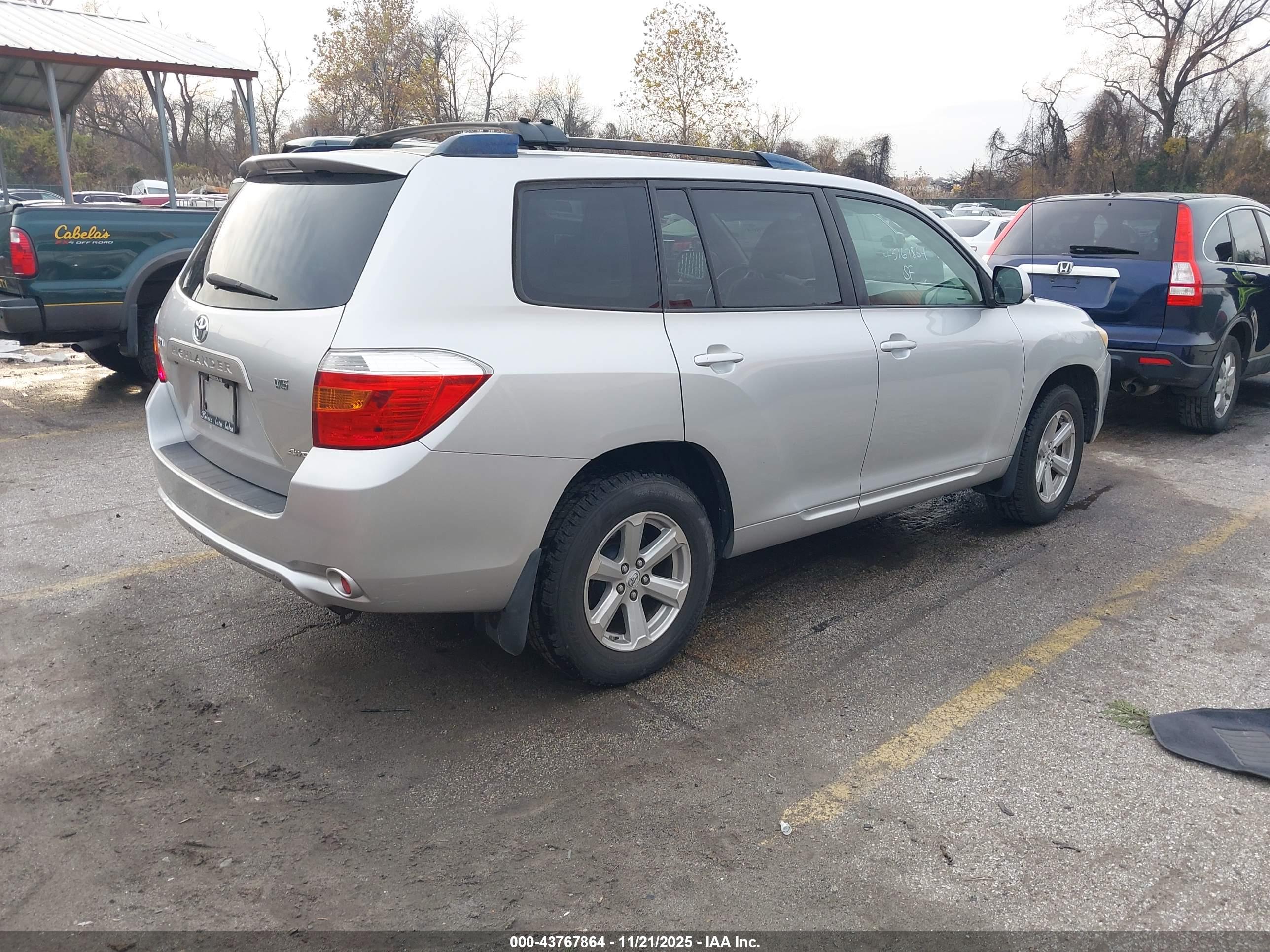 TOYOTA HIGHLANDER image 4