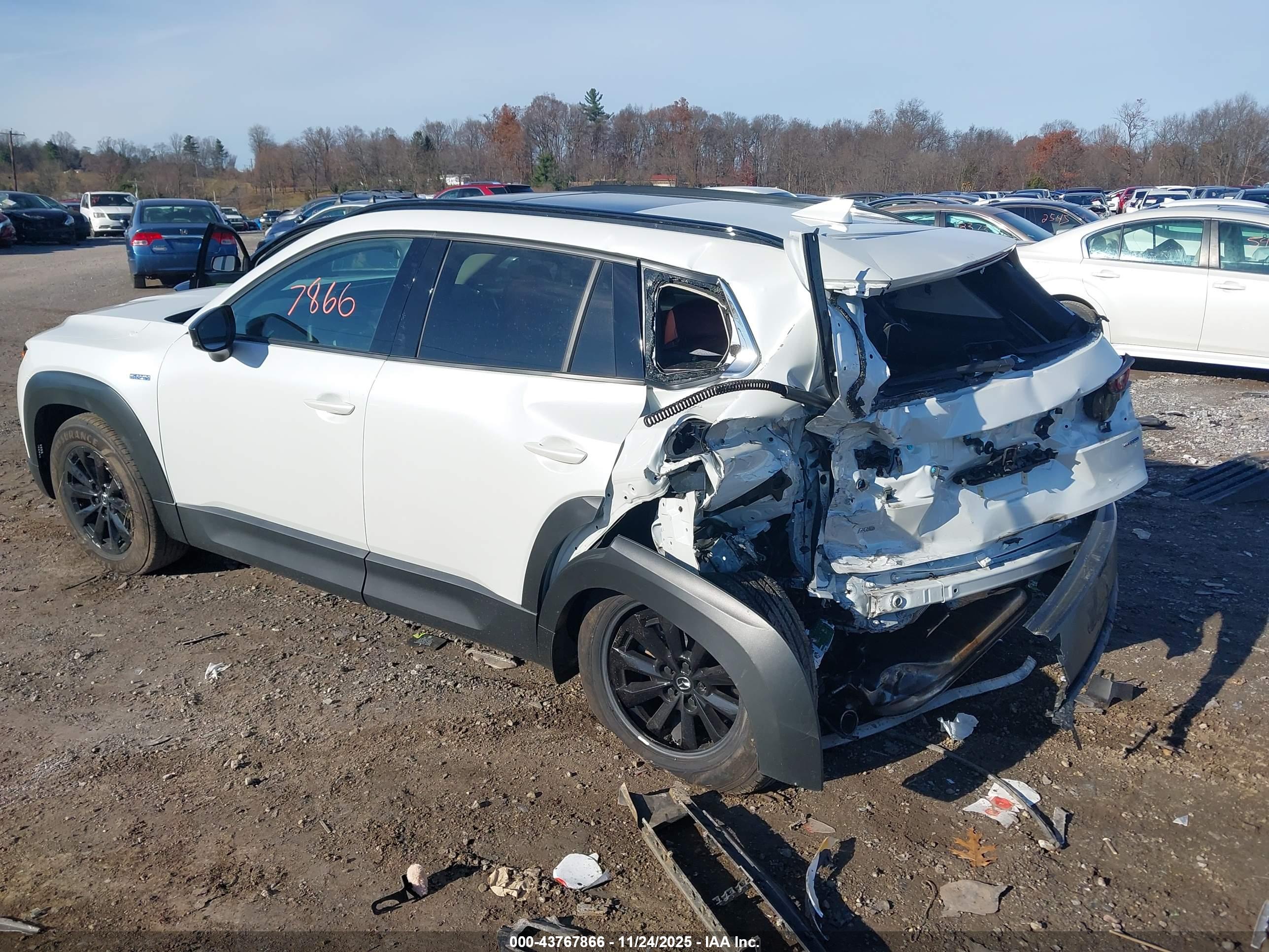 MAZDA CX-50 image 3