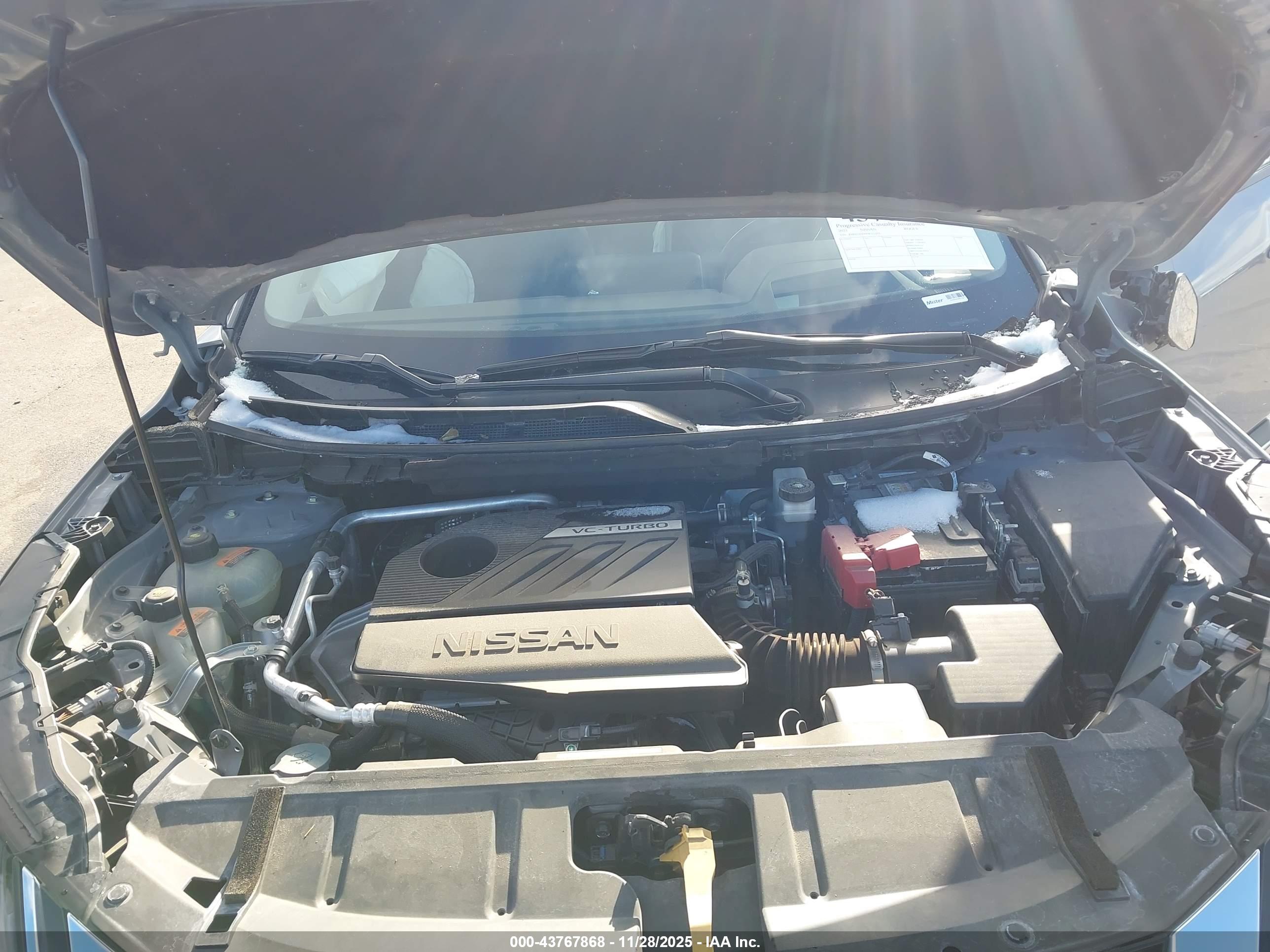 NISSAN ROGUE image 10