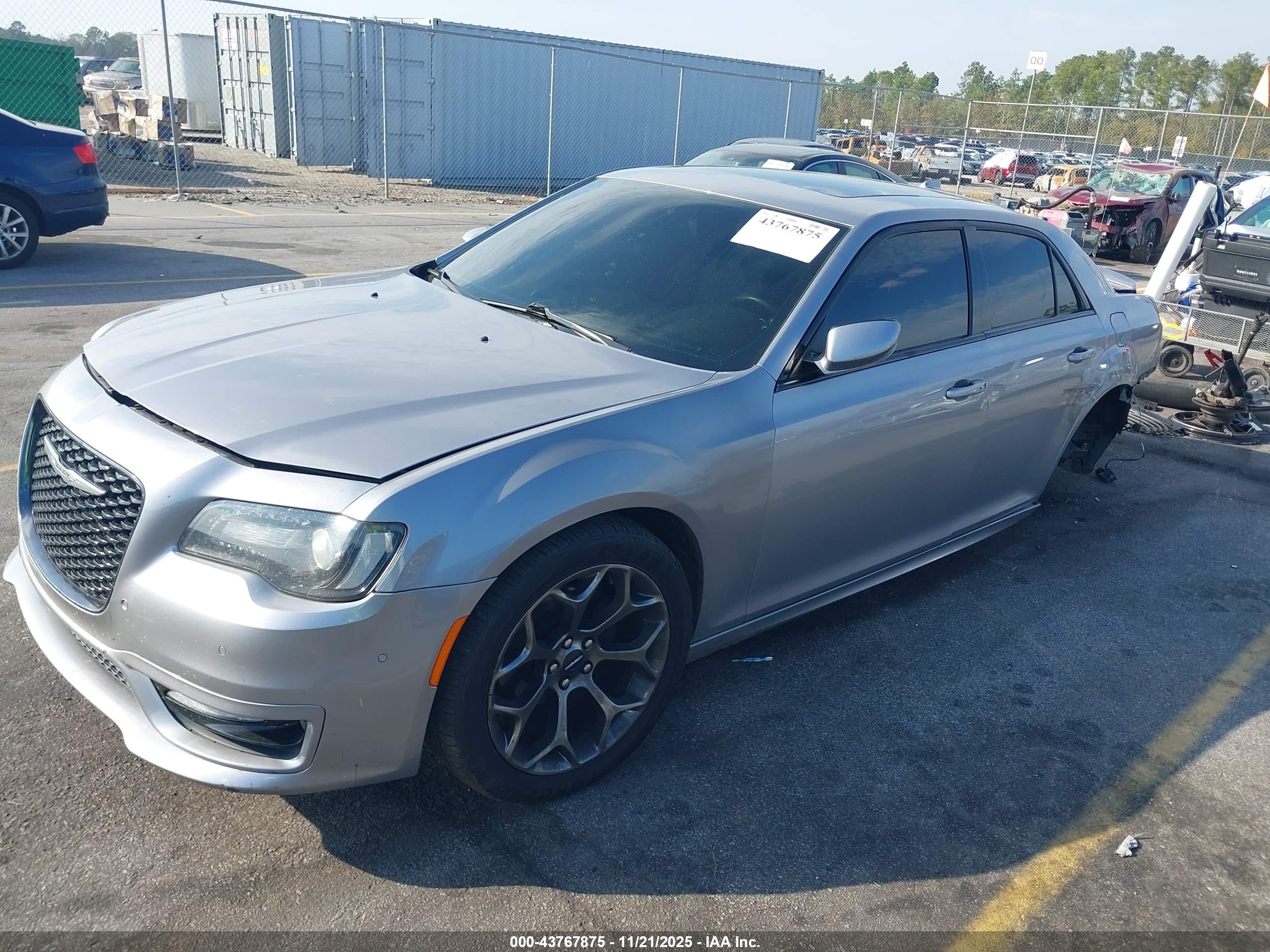 CHRYSLER 300 image 2