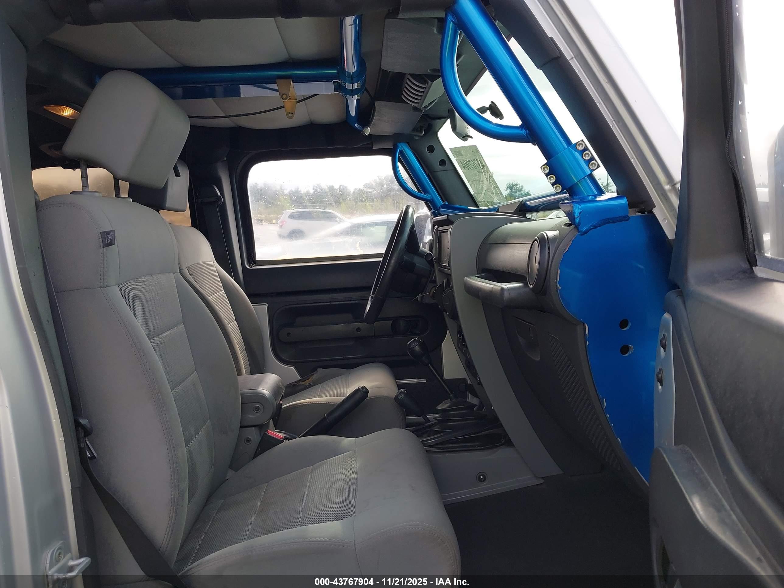 JEEP WRANGLER image 5