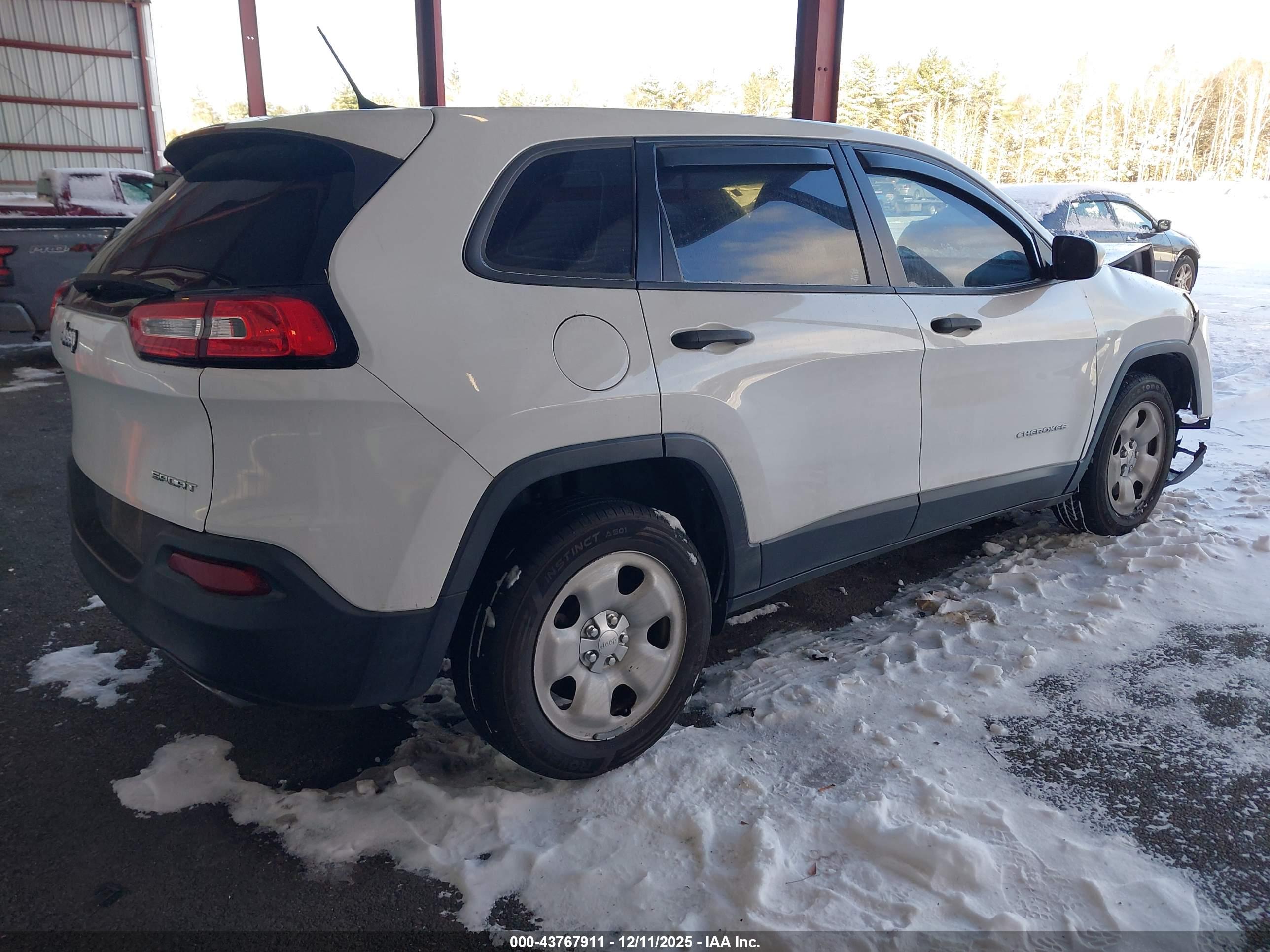 JEEP CHEROKEE image 4