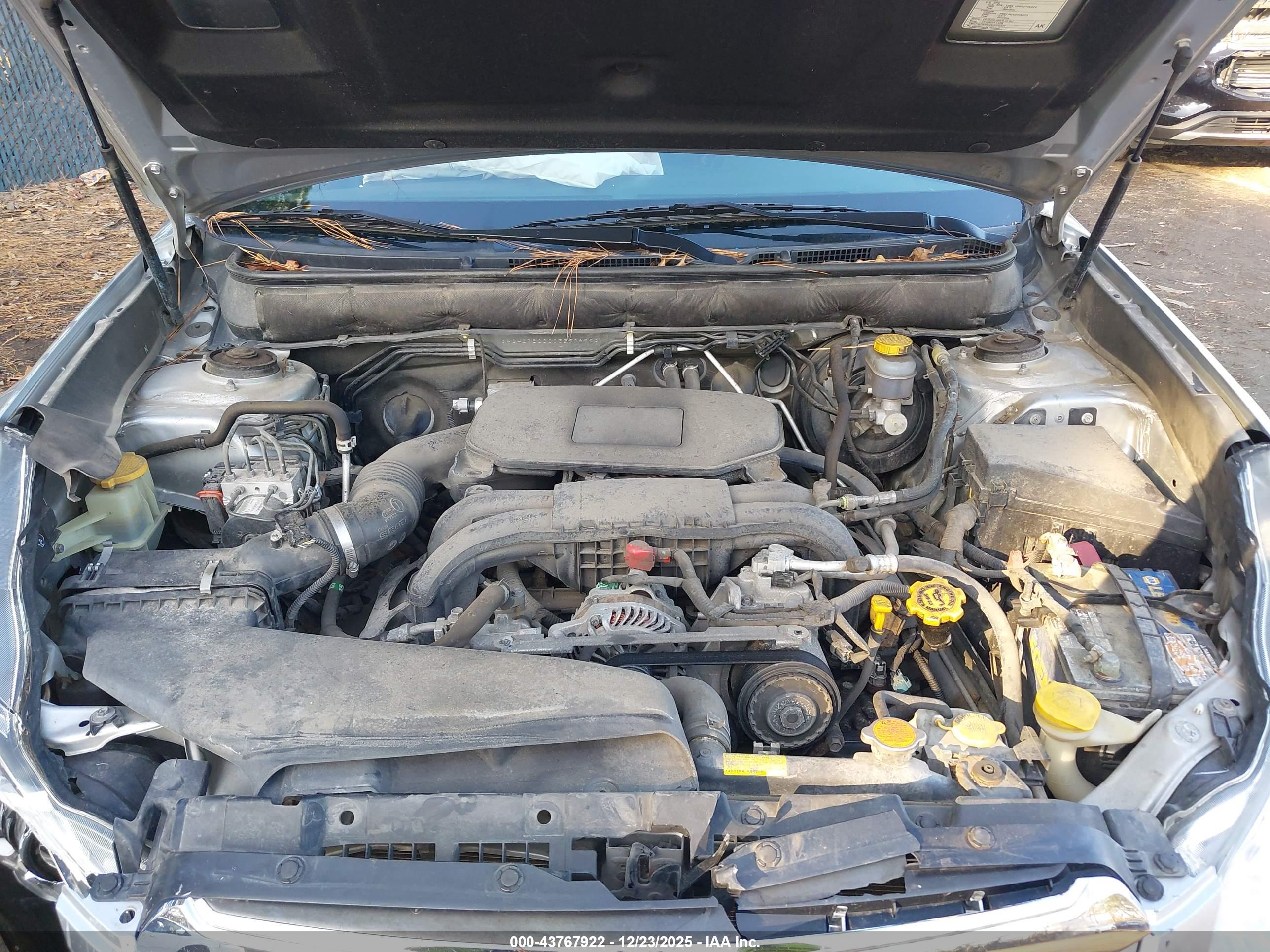 SUBARU OUTBACK image 10
