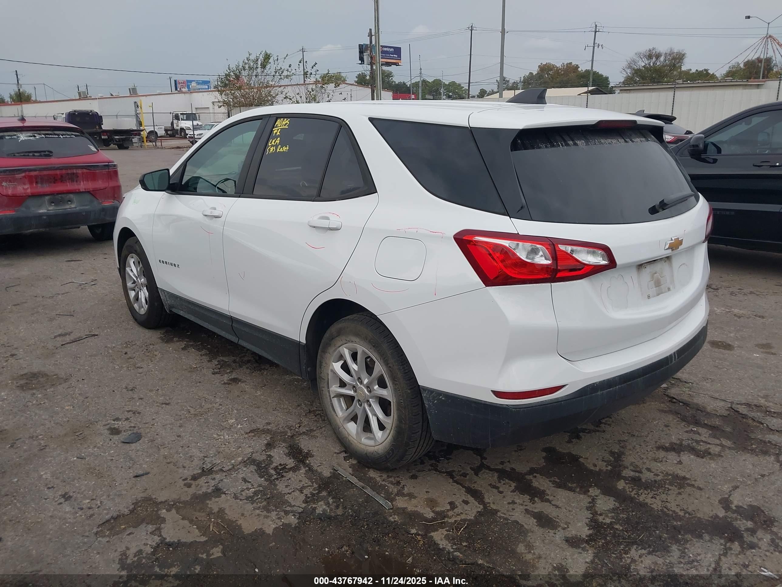 CHEVROLET EQUINOX image 3