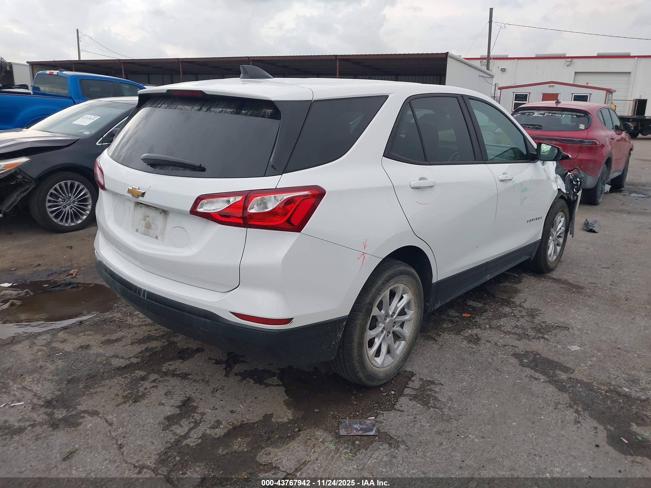 CHEVROLET EQUINOX image 4
