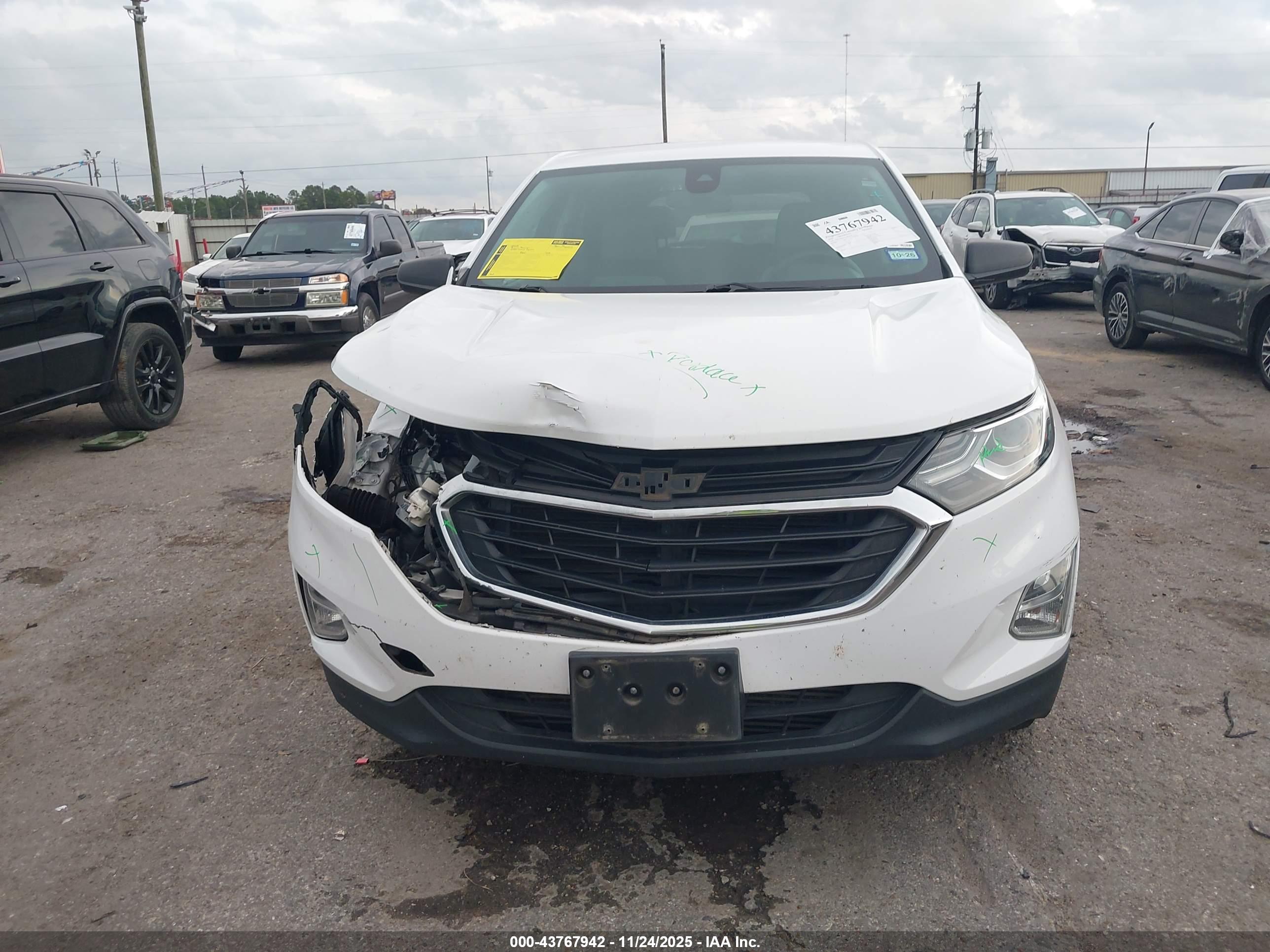 CHEVROLET EQUINOX image 6