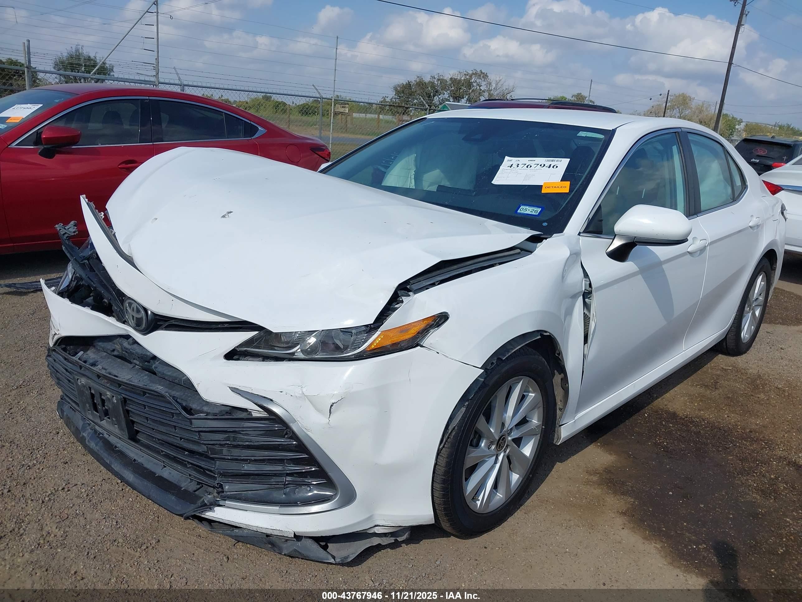 TOYOTA CAMRY image 6