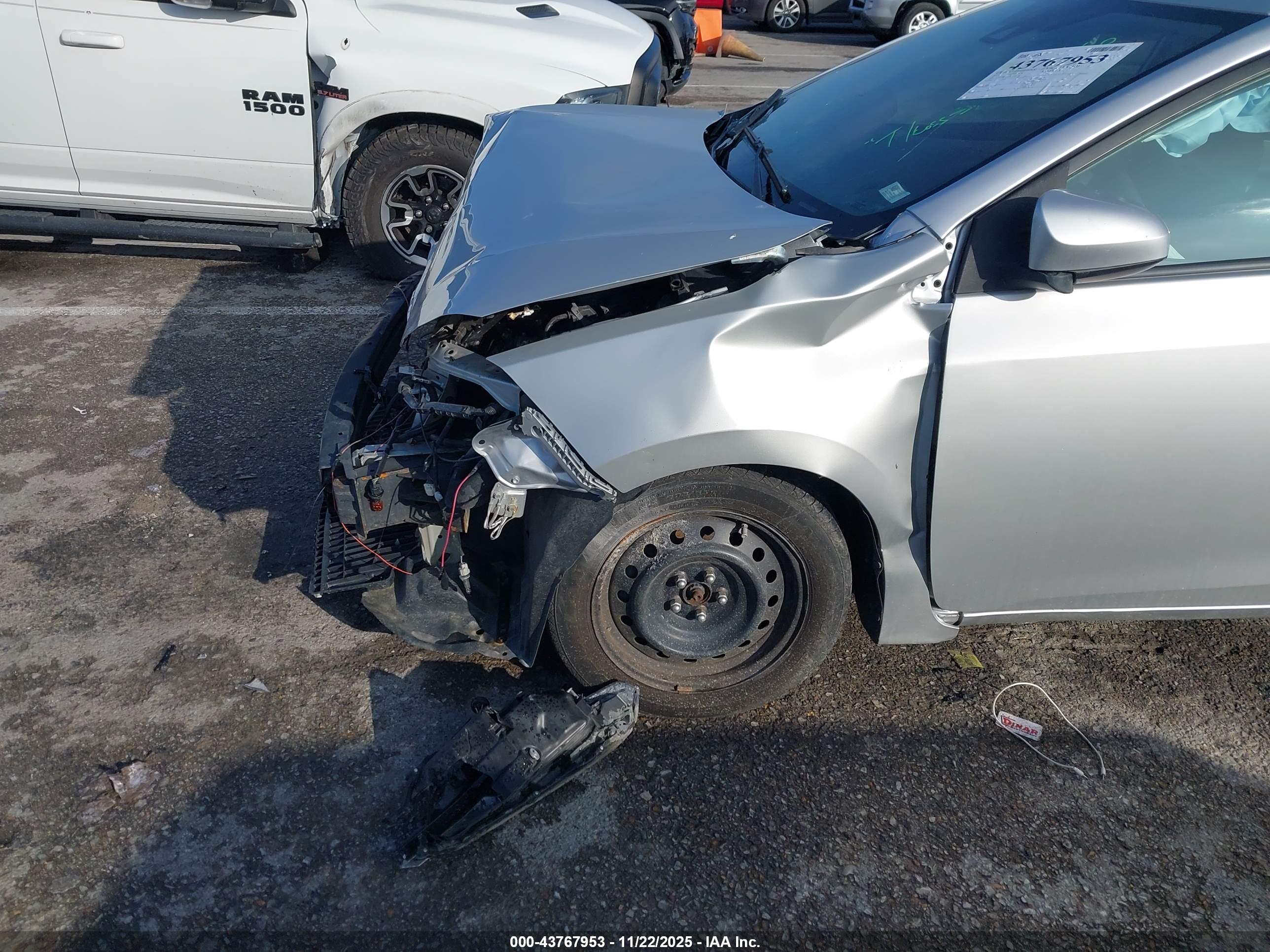 TOYOTA COROLLA image 6