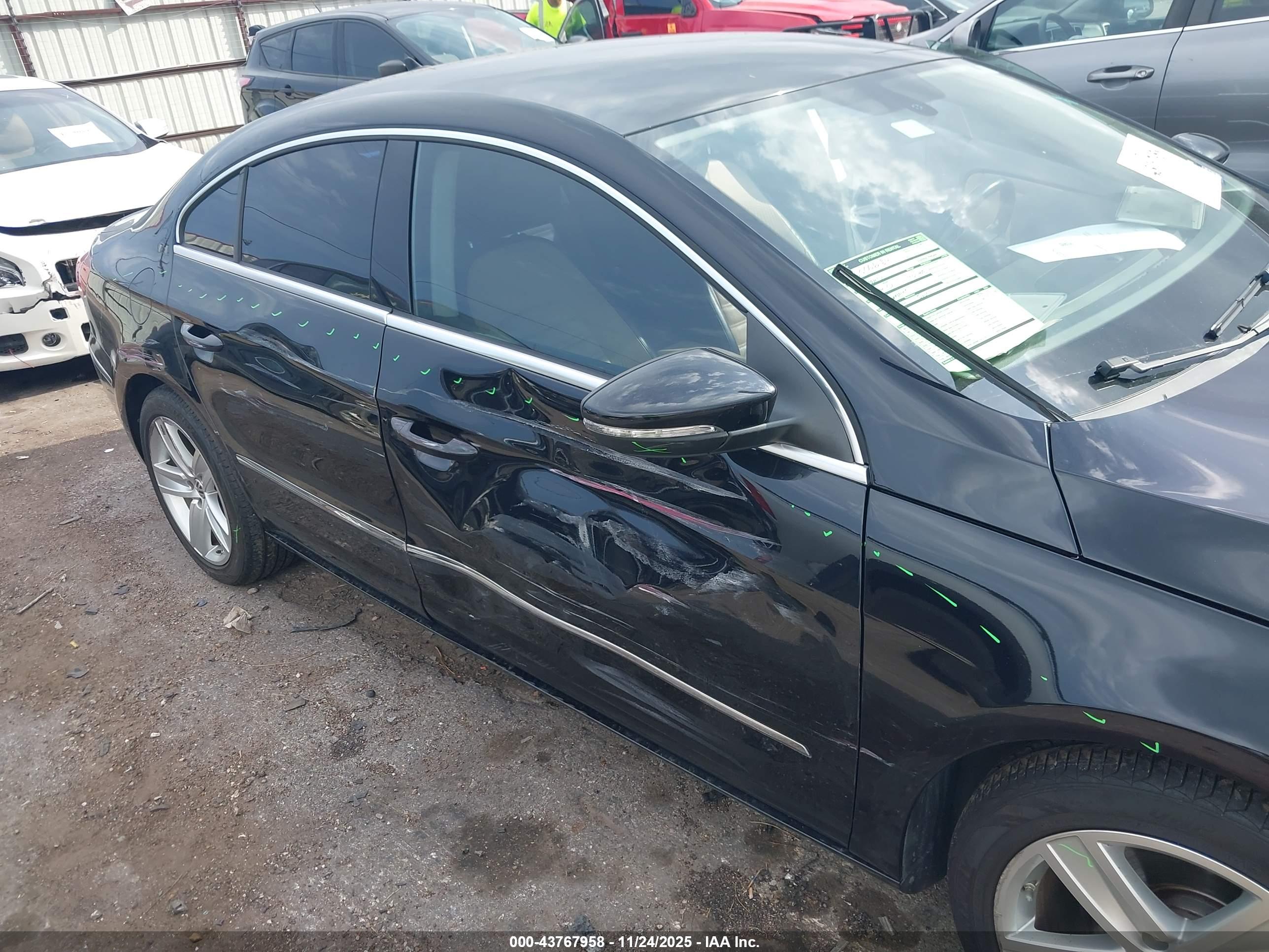 VOLKSWAGEN CC image 6