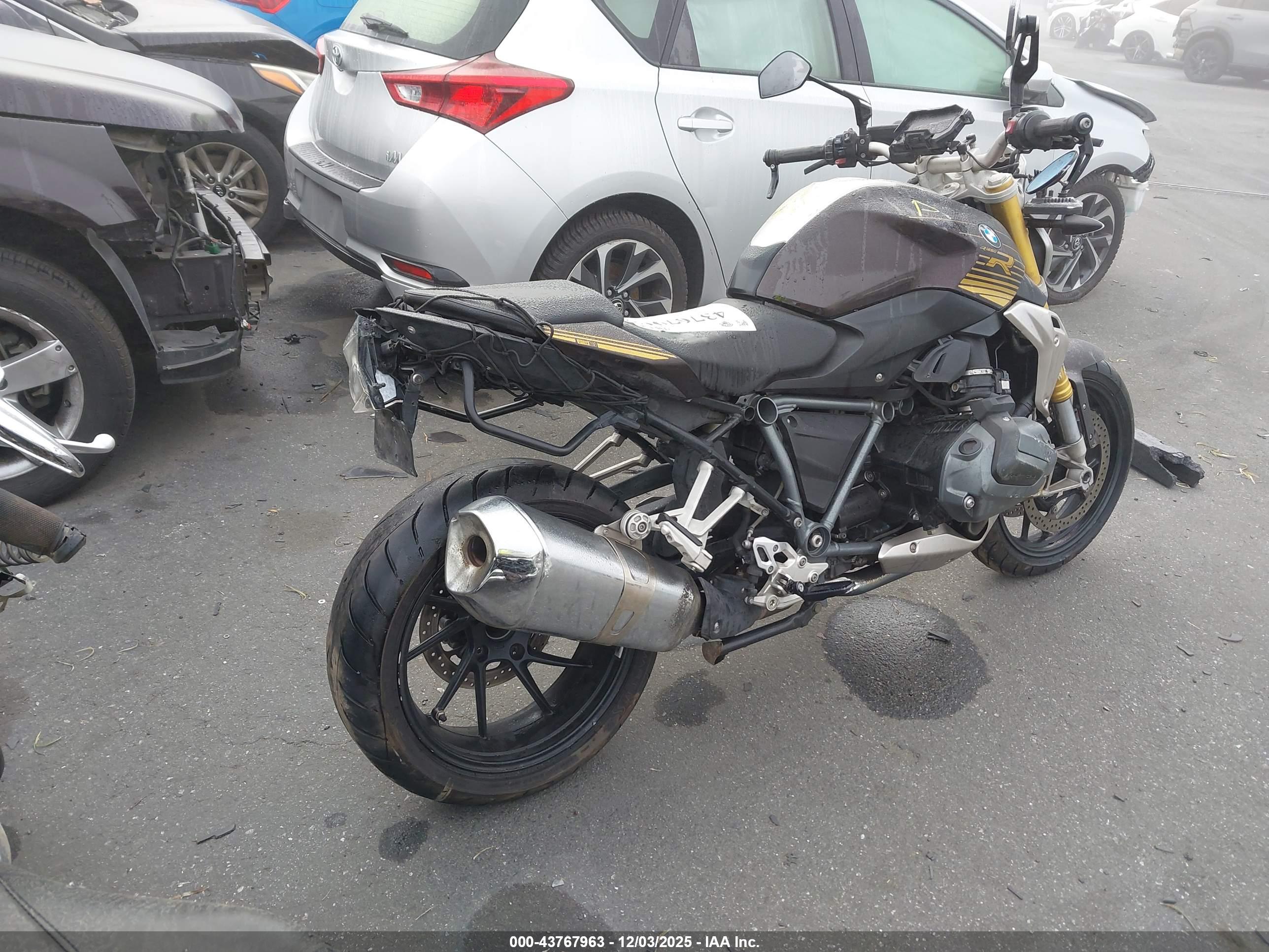 BMW R image 4