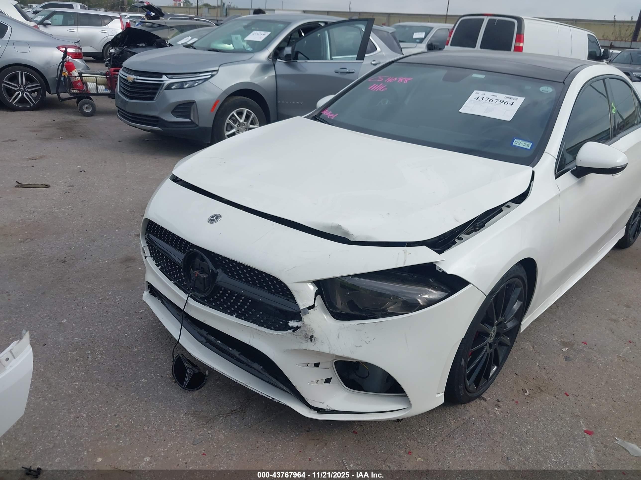 MERCEDES-BENZ A image 6