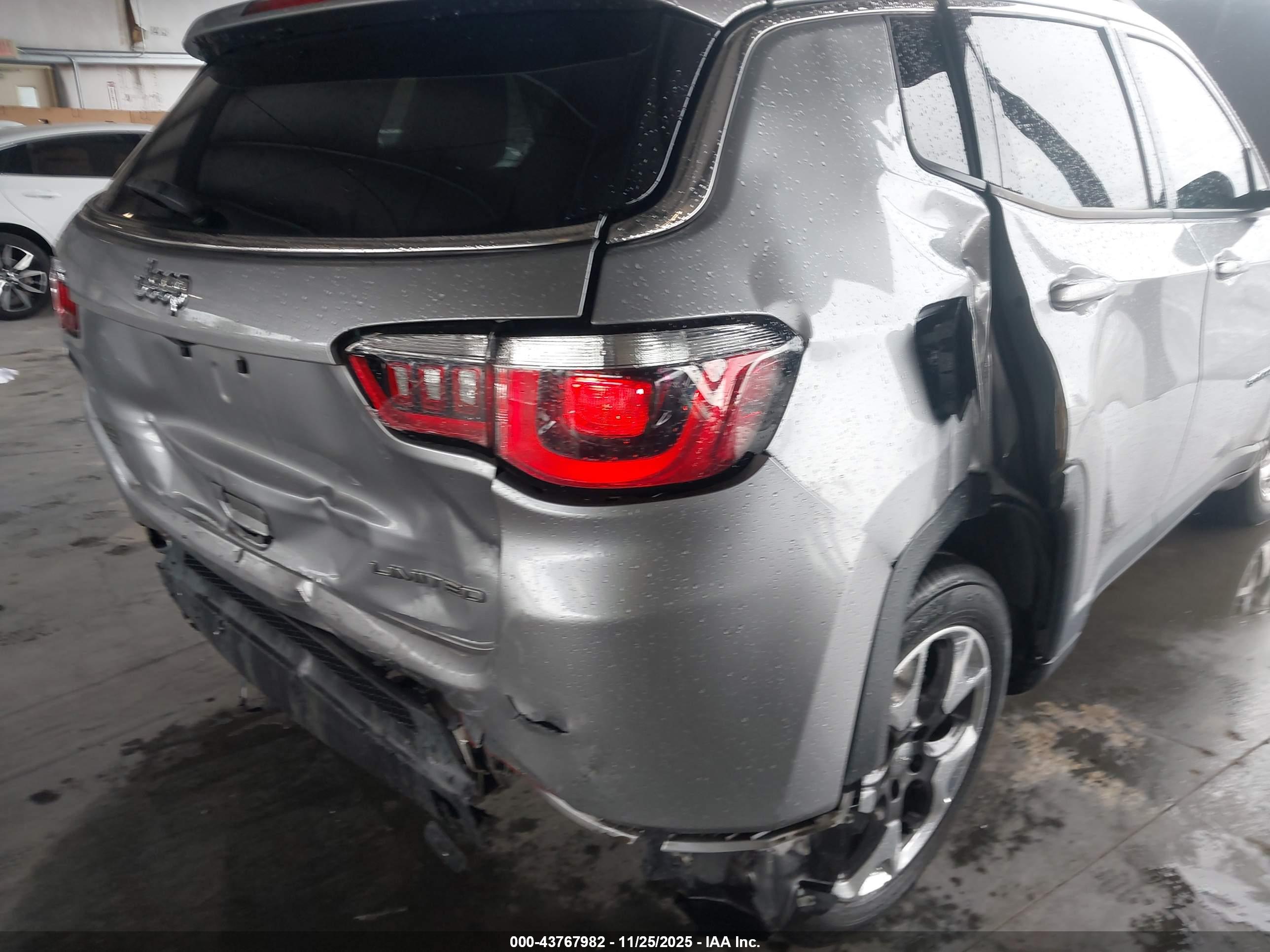 JEEP COMPASS image 6