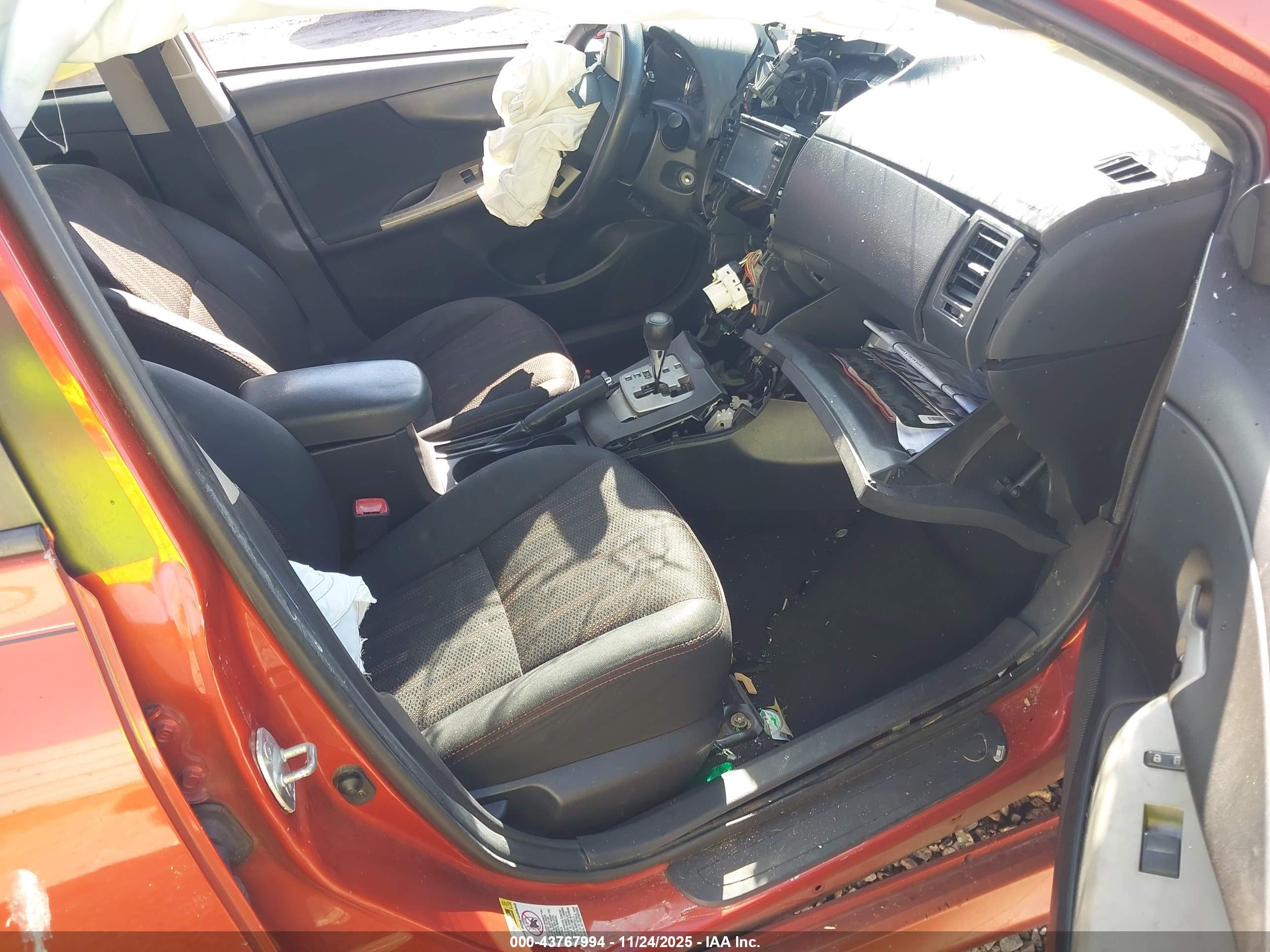 TOYOTA COROLLA image 5