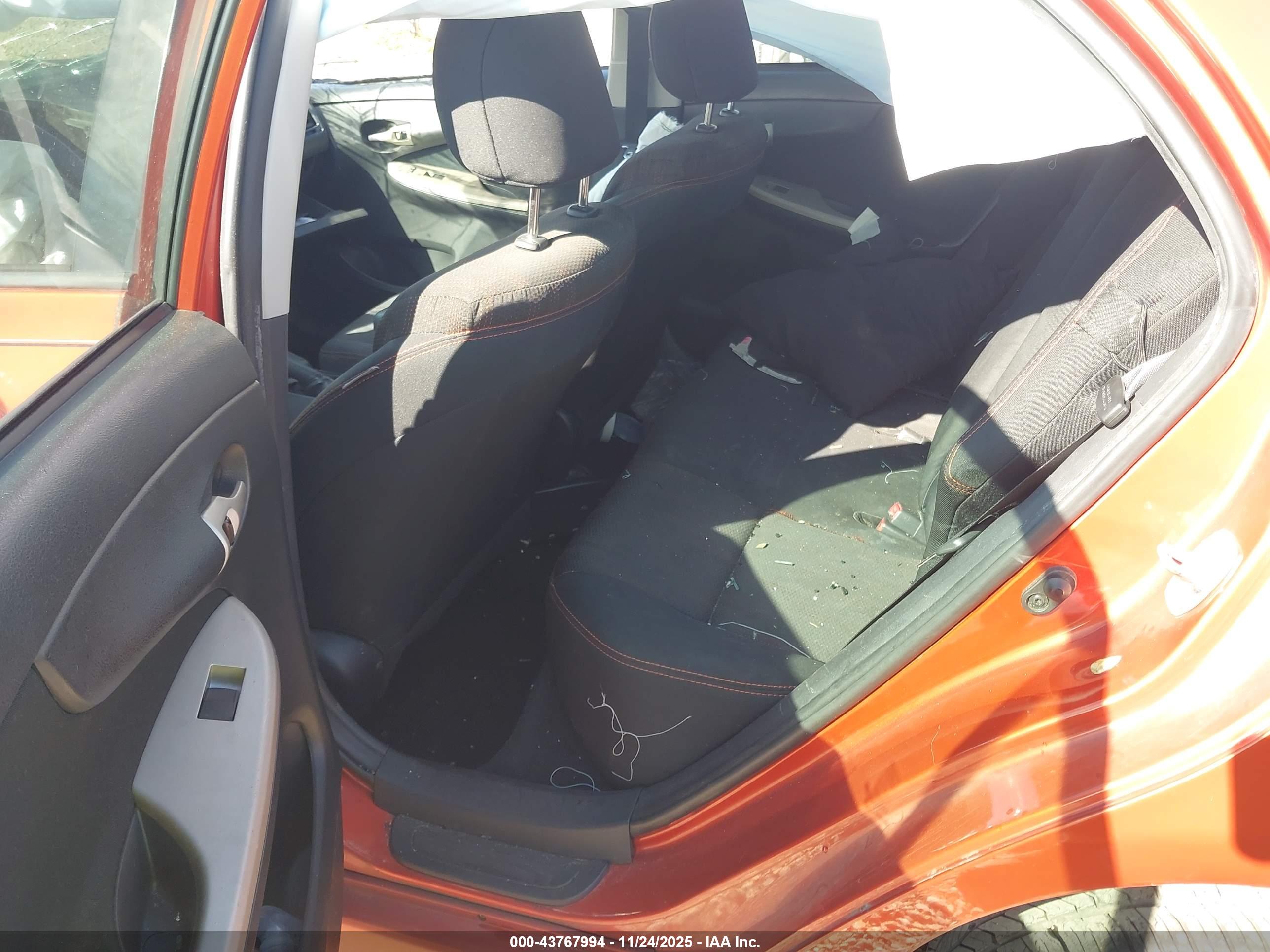 TOYOTA COROLLA image 8