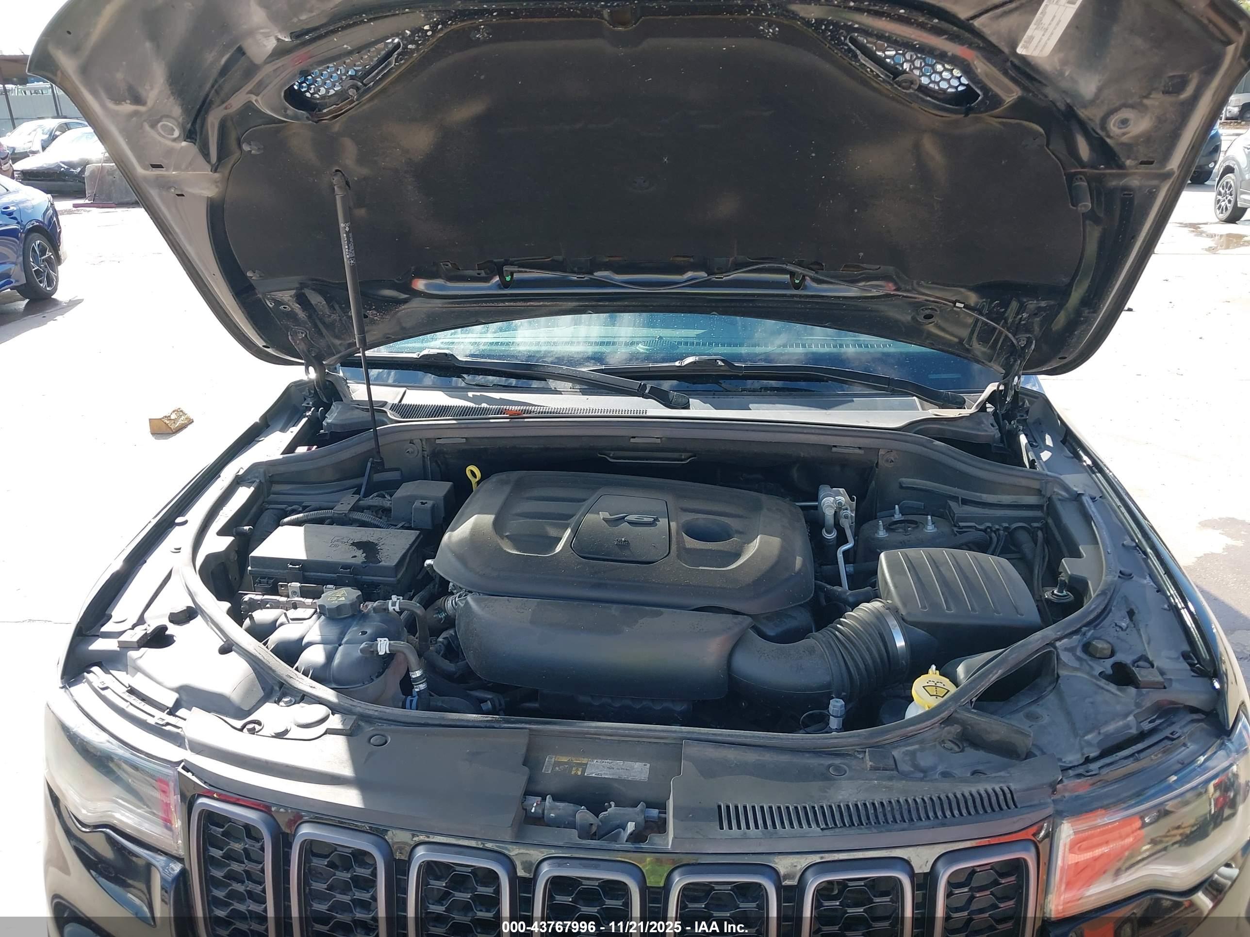 JEEP GRAND image 10