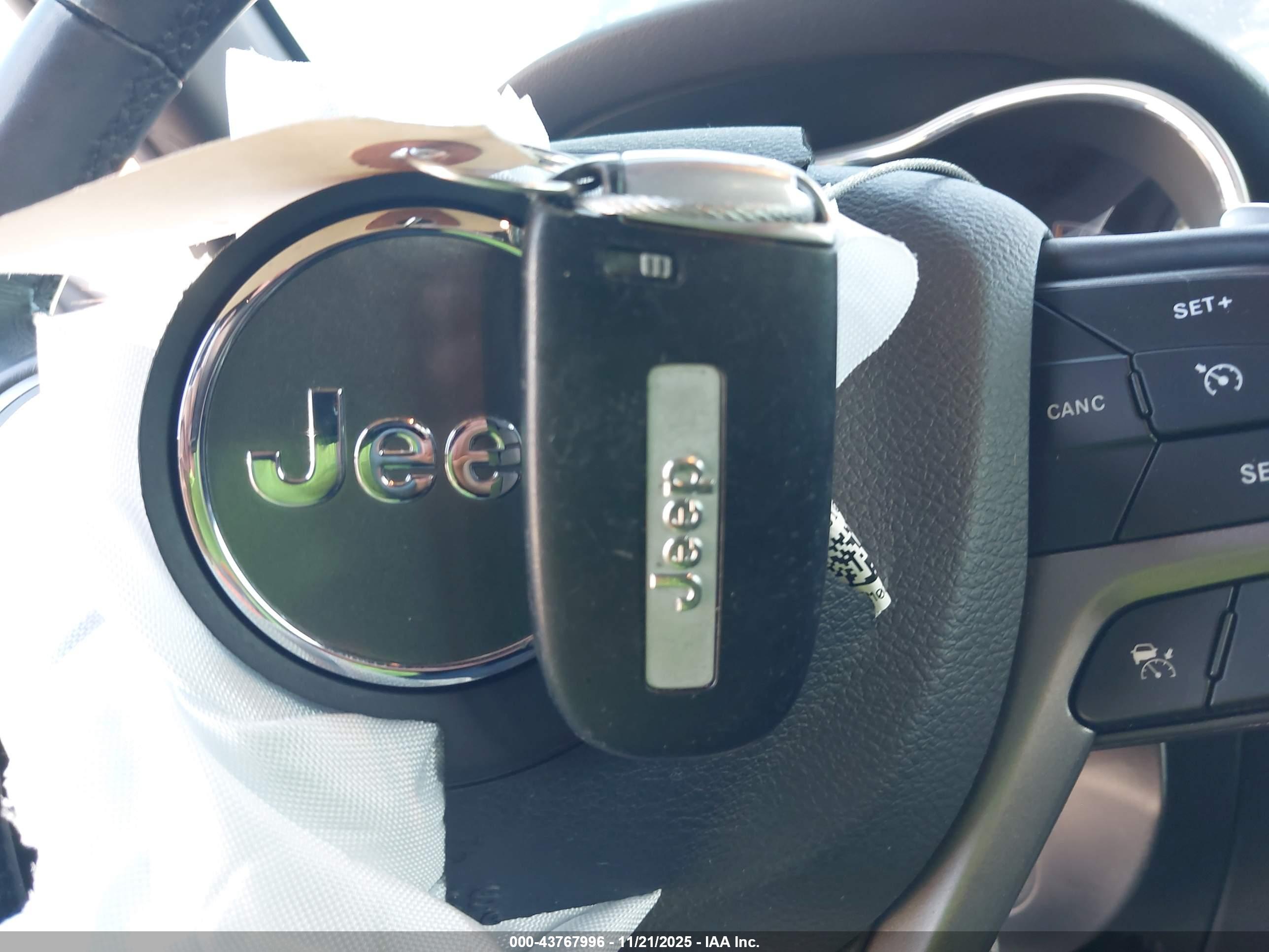 JEEP GRAND image 11