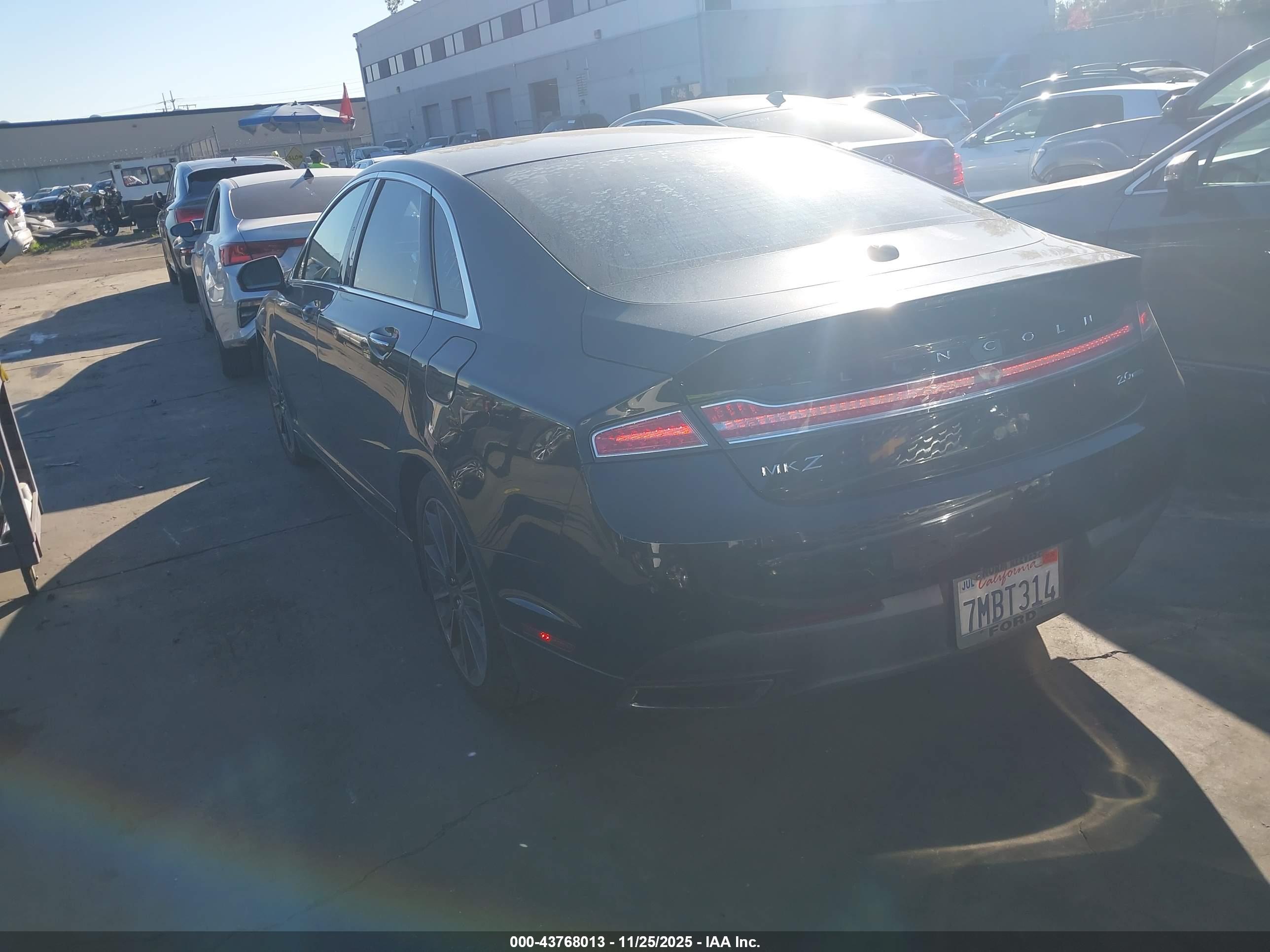 LINCOLN MKZ image 3