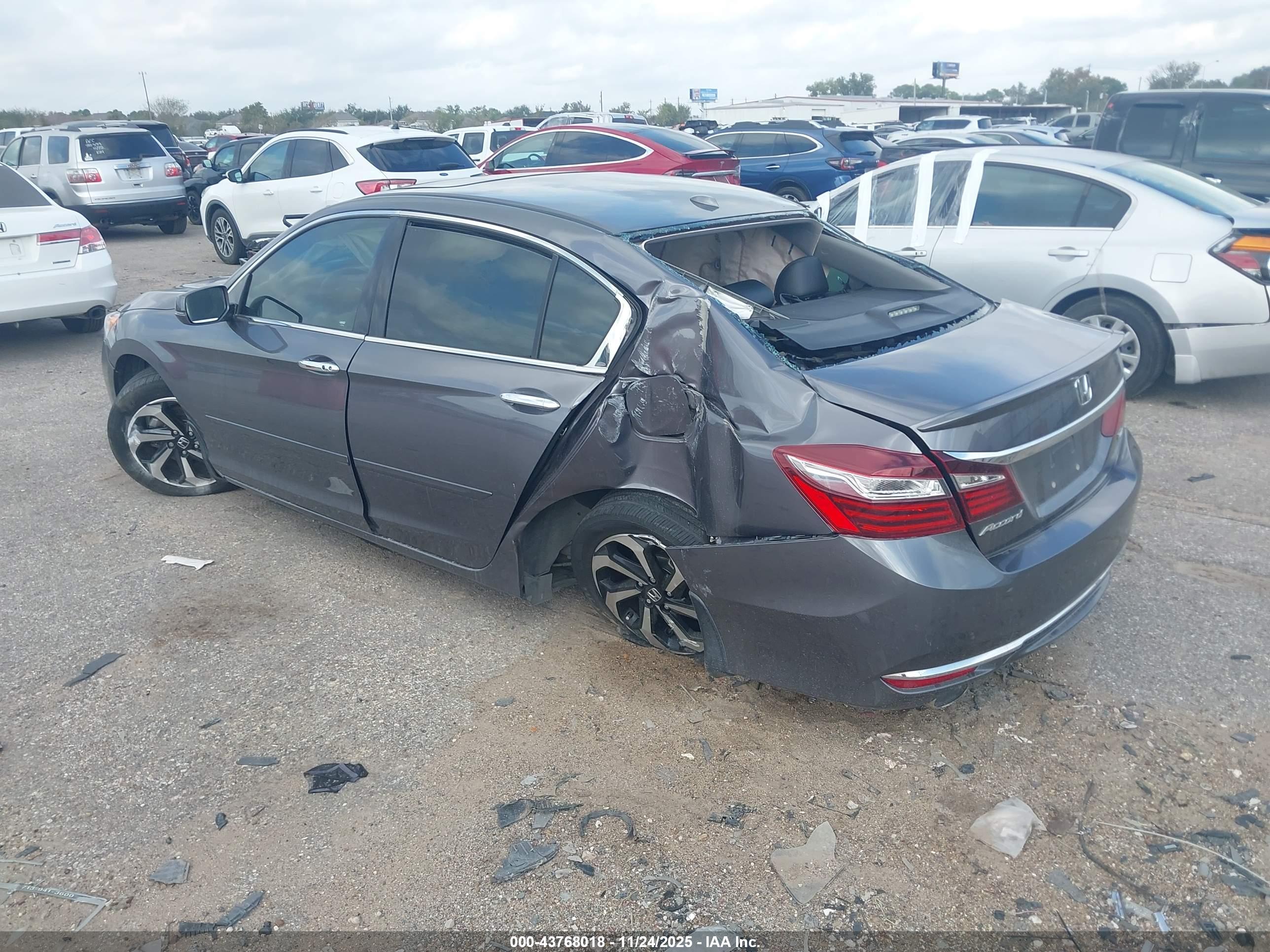 HONDA ACCORD image 3