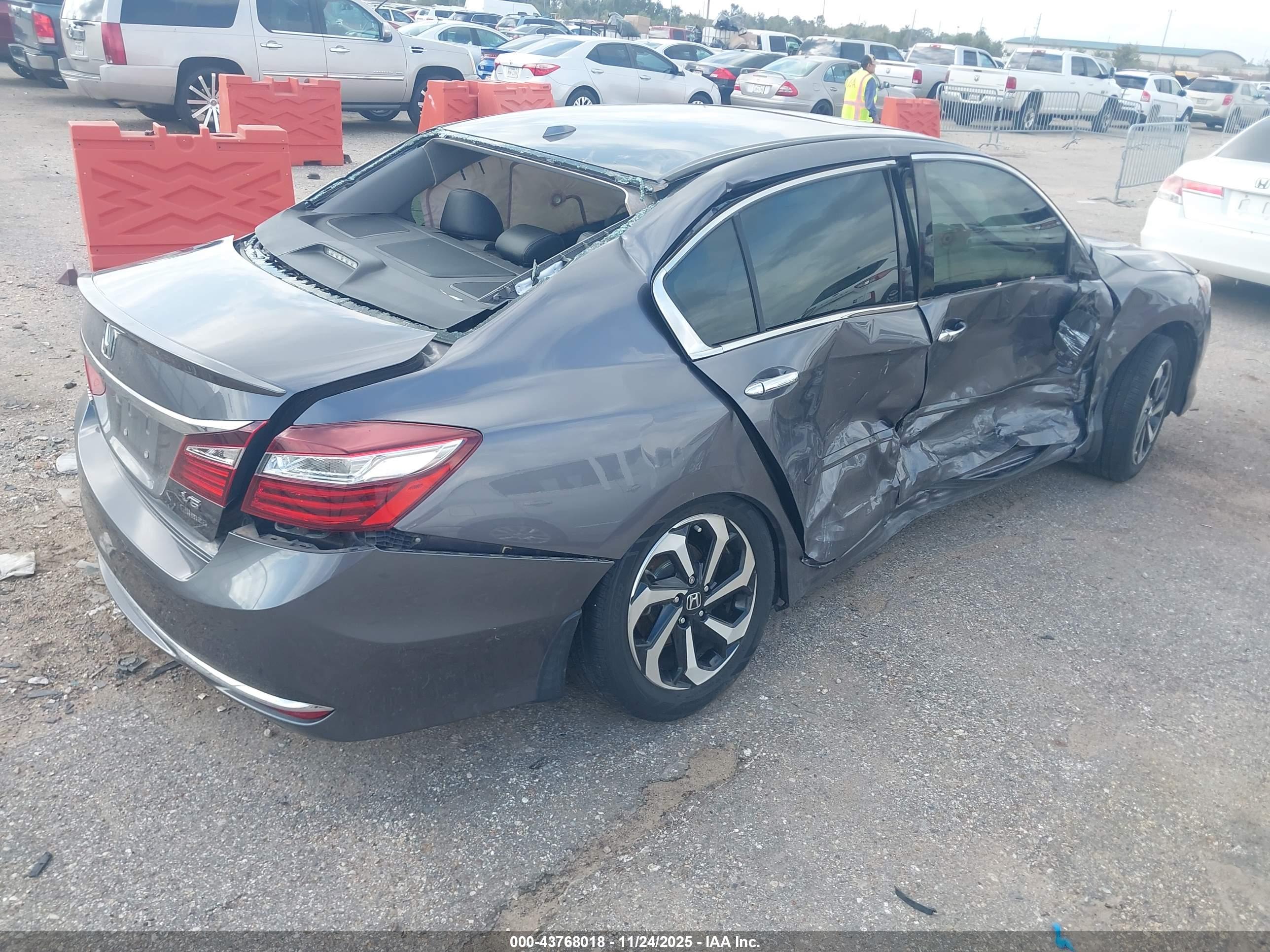 HONDA ACCORD image 4