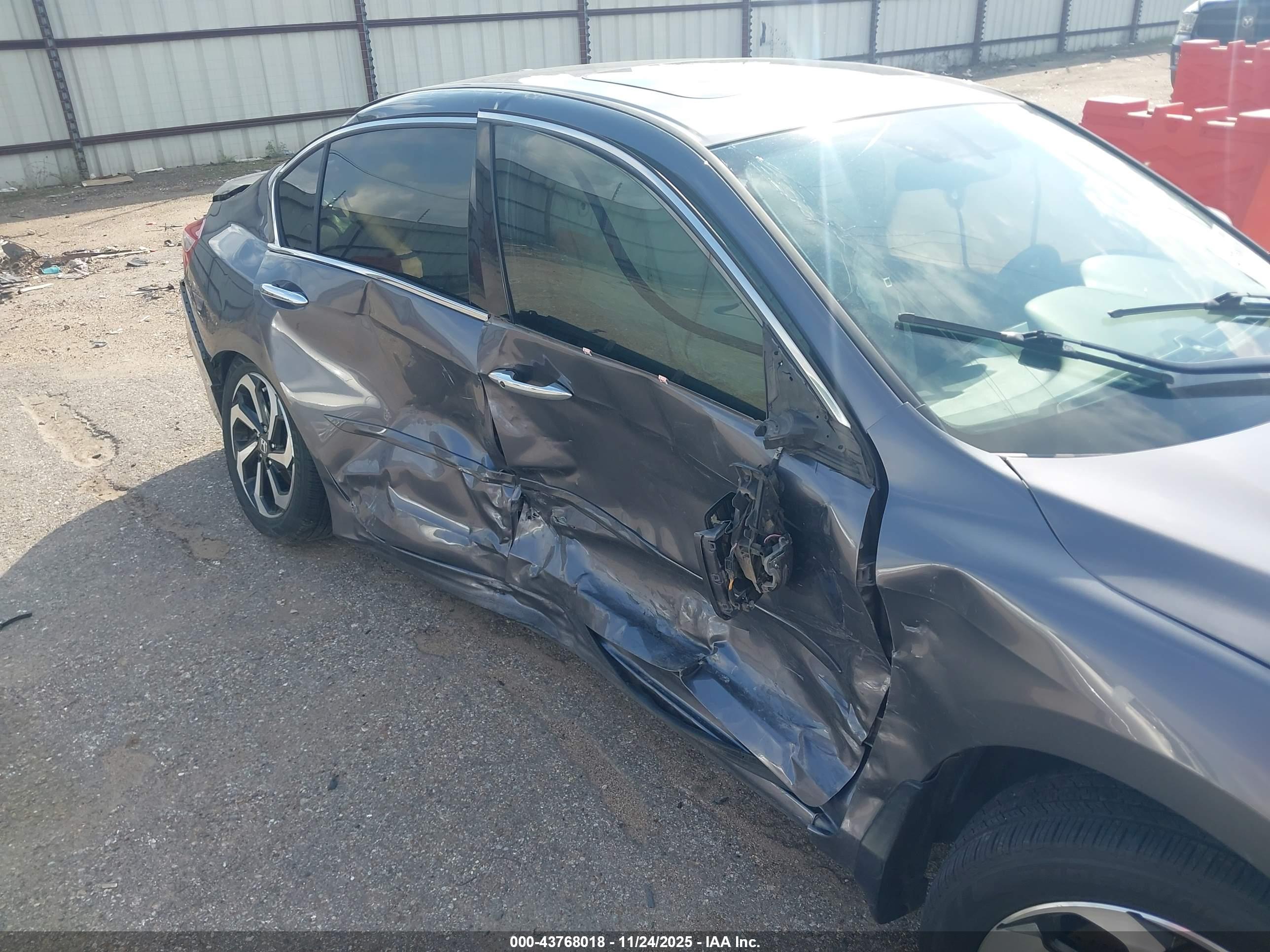 HONDA ACCORD image 6