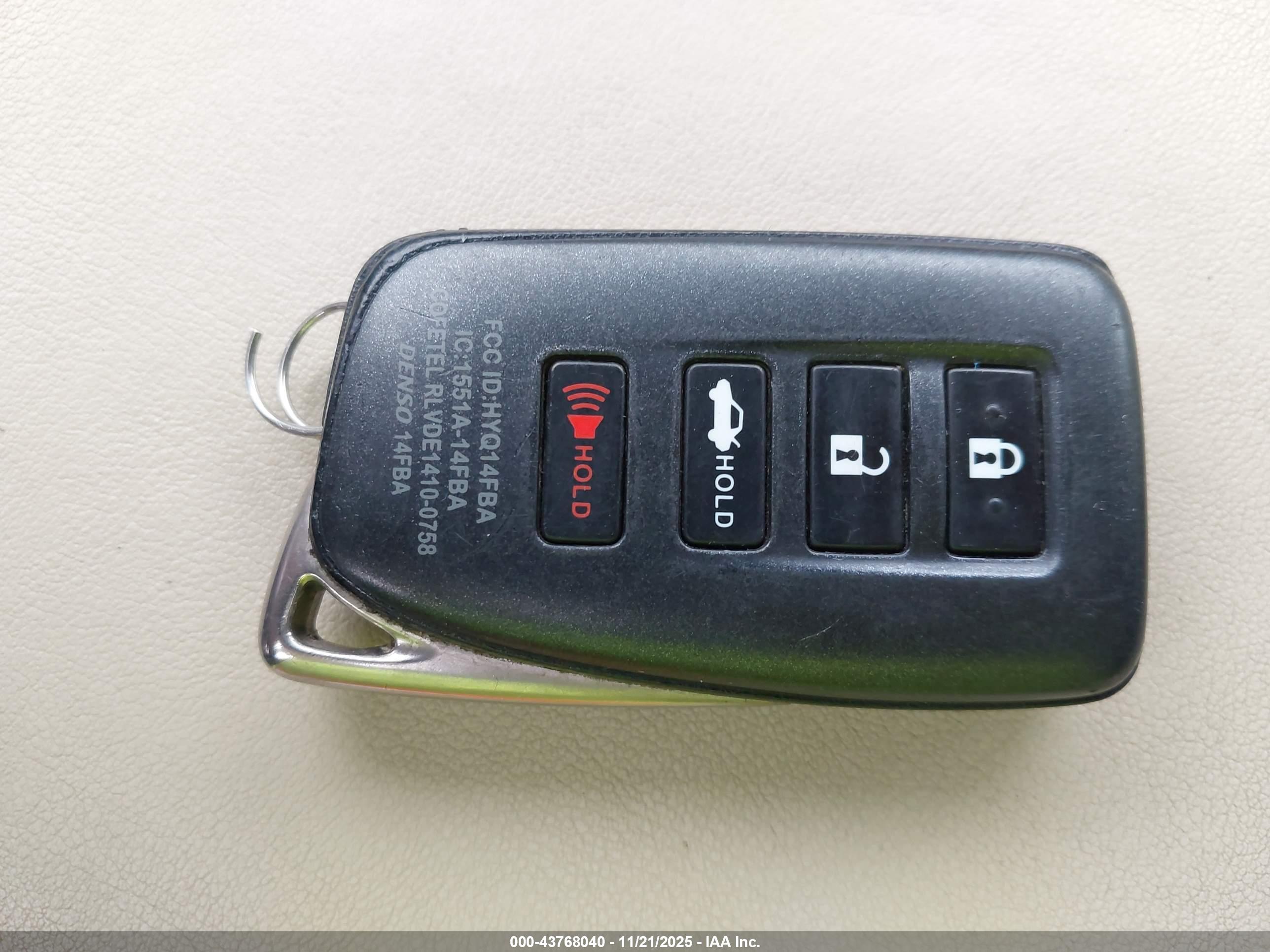 LEXUS ES image 11
