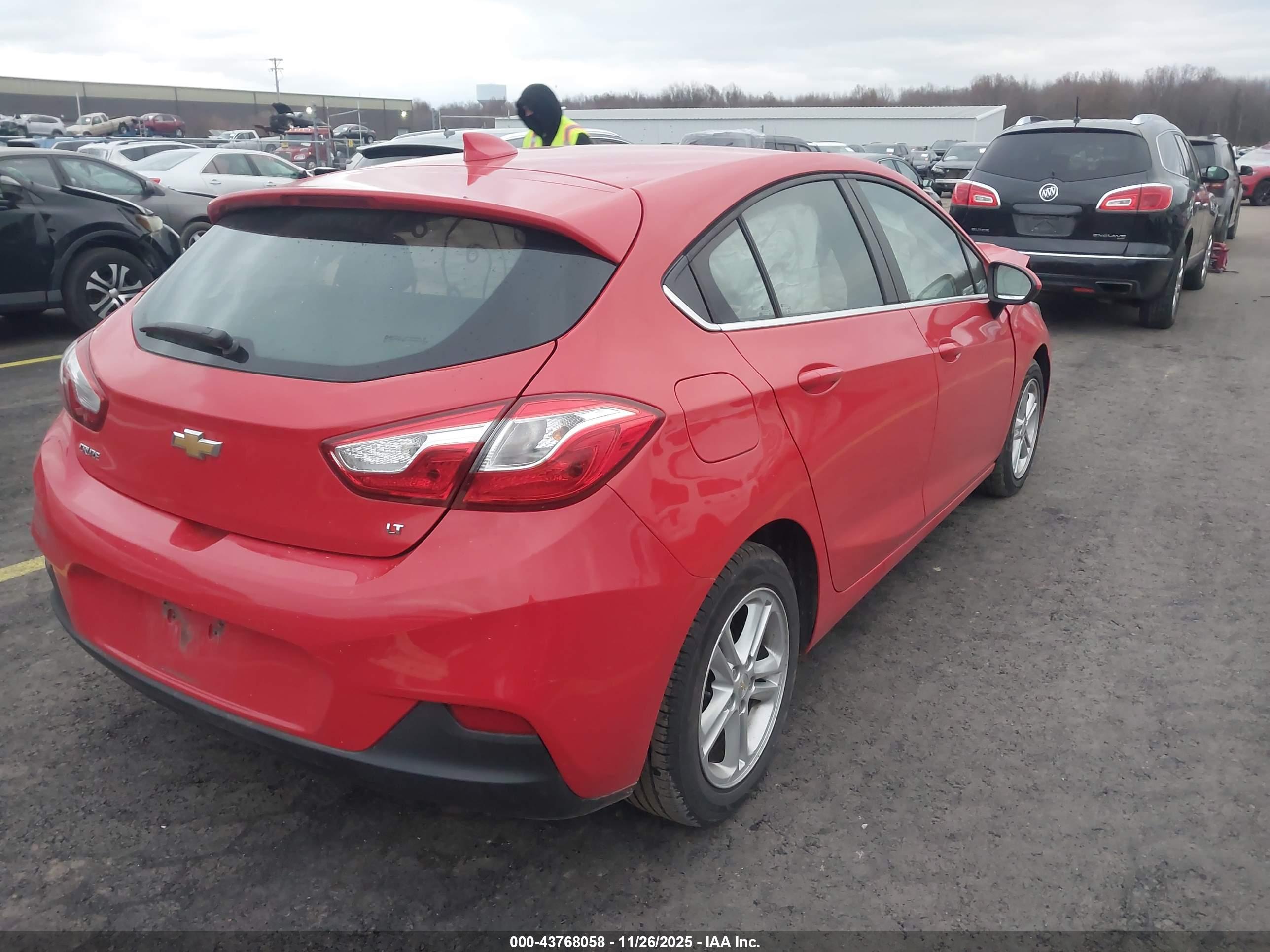 CHEVROLET CRUZE image 4
