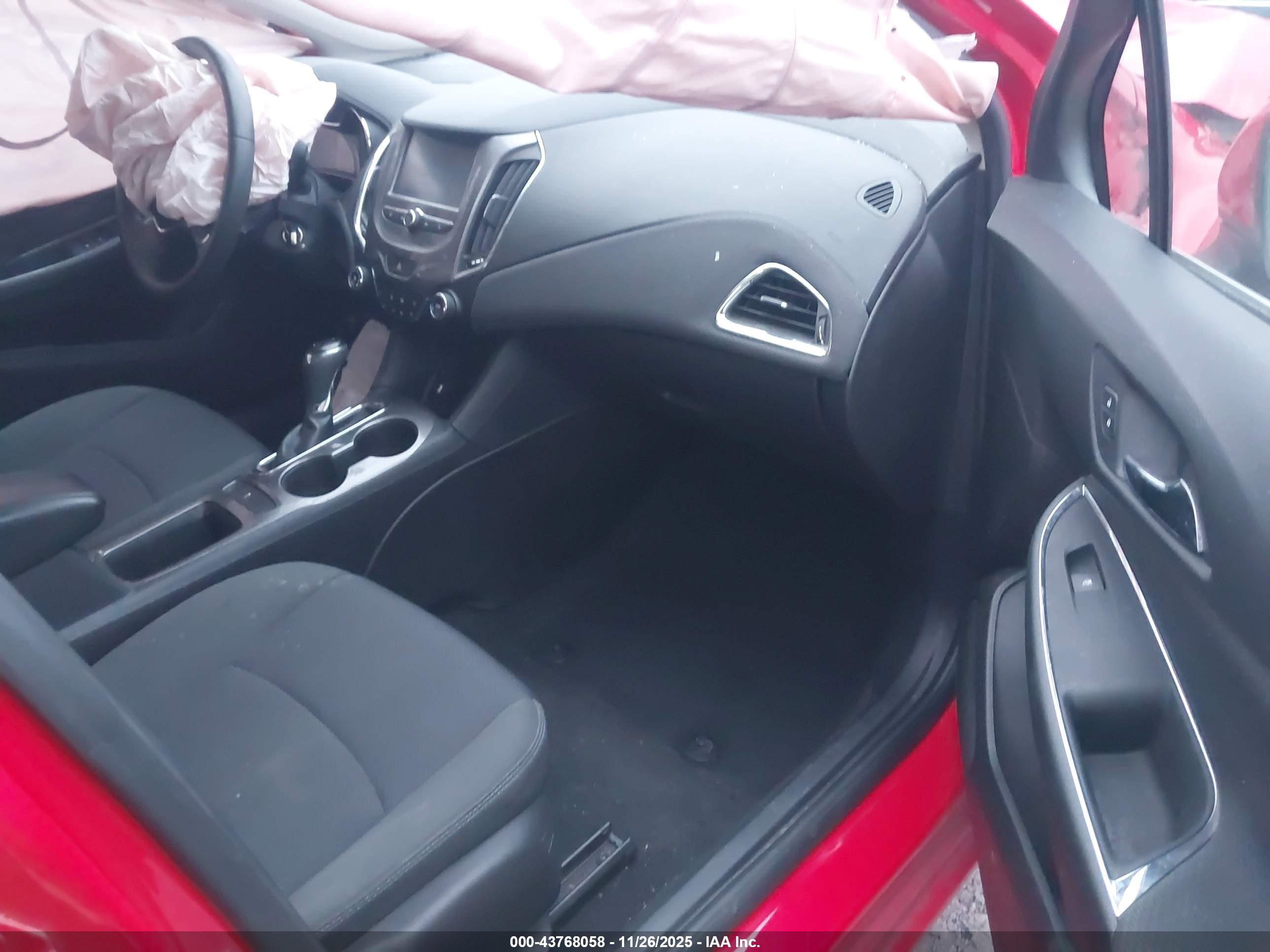CHEVROLET CRUZE image 5