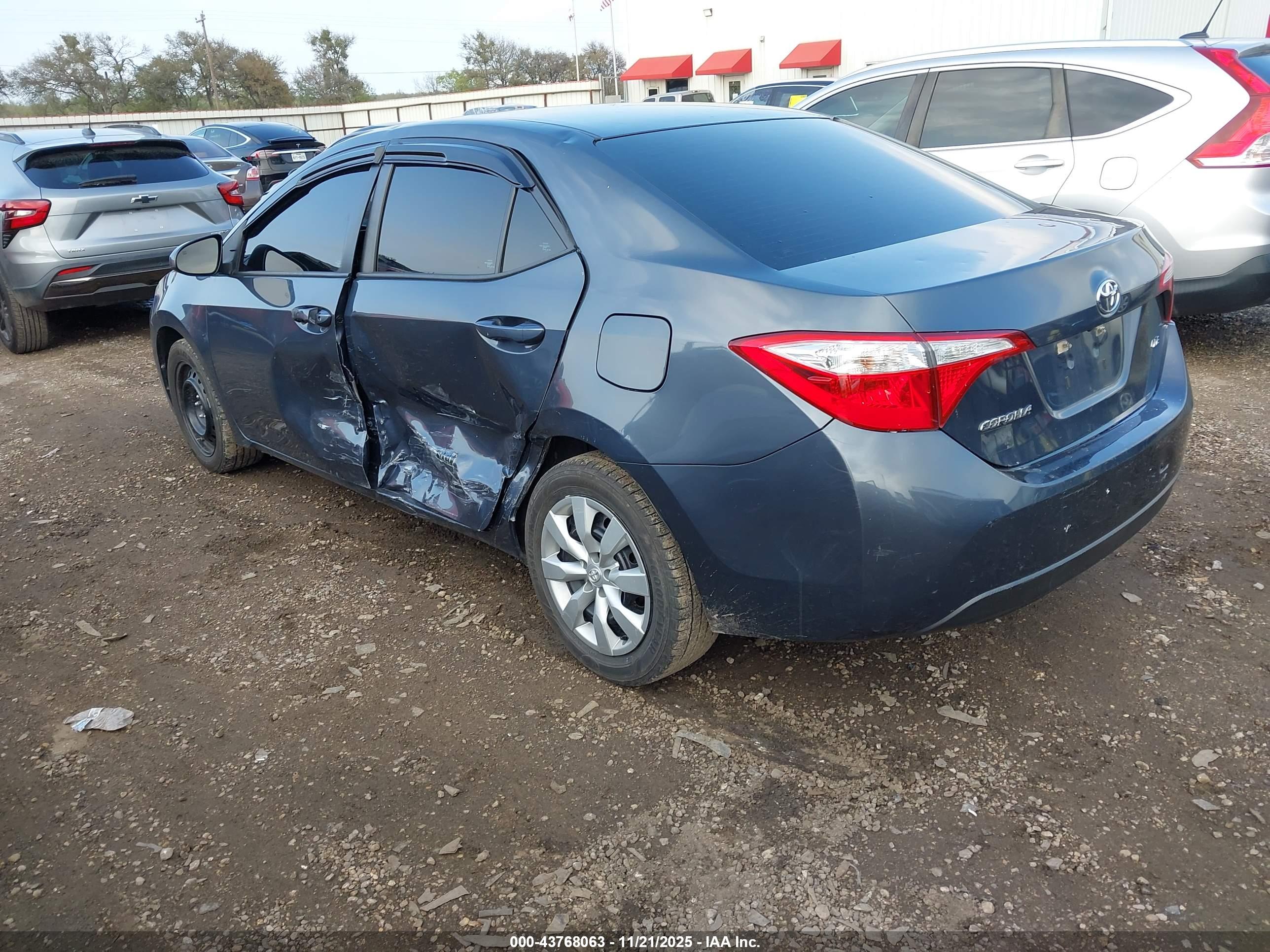 TOYOTA COROLLA image 3