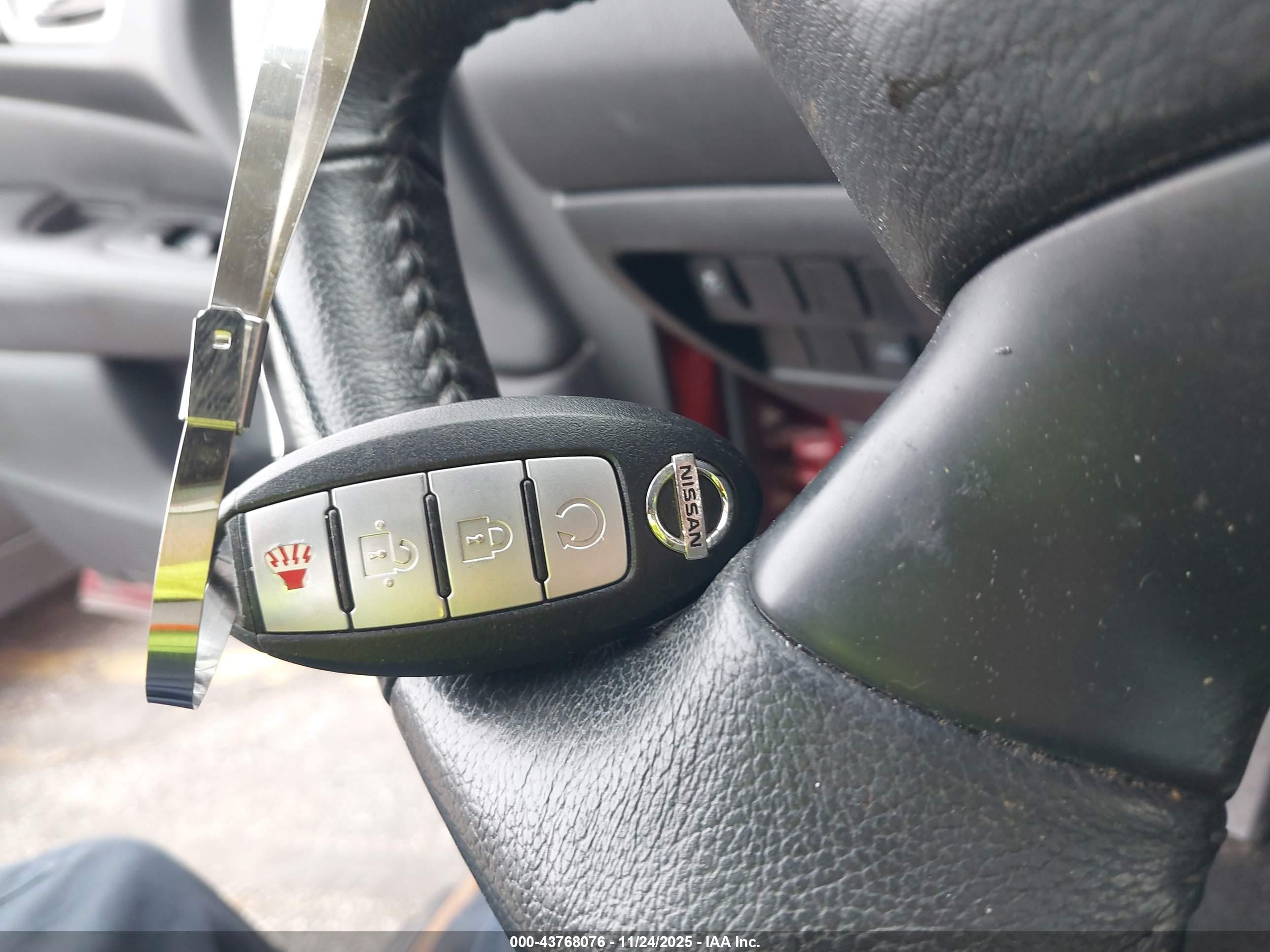 NISSAN PATHFINDER image 11