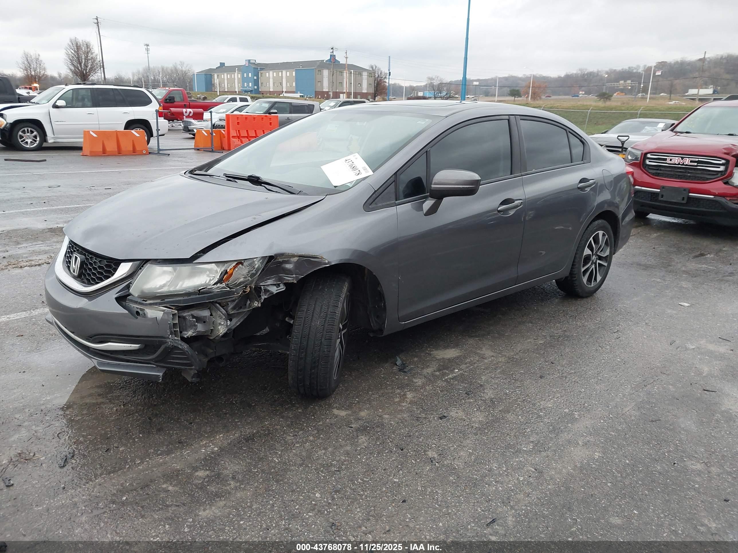 HONDA CIVIC image 2
