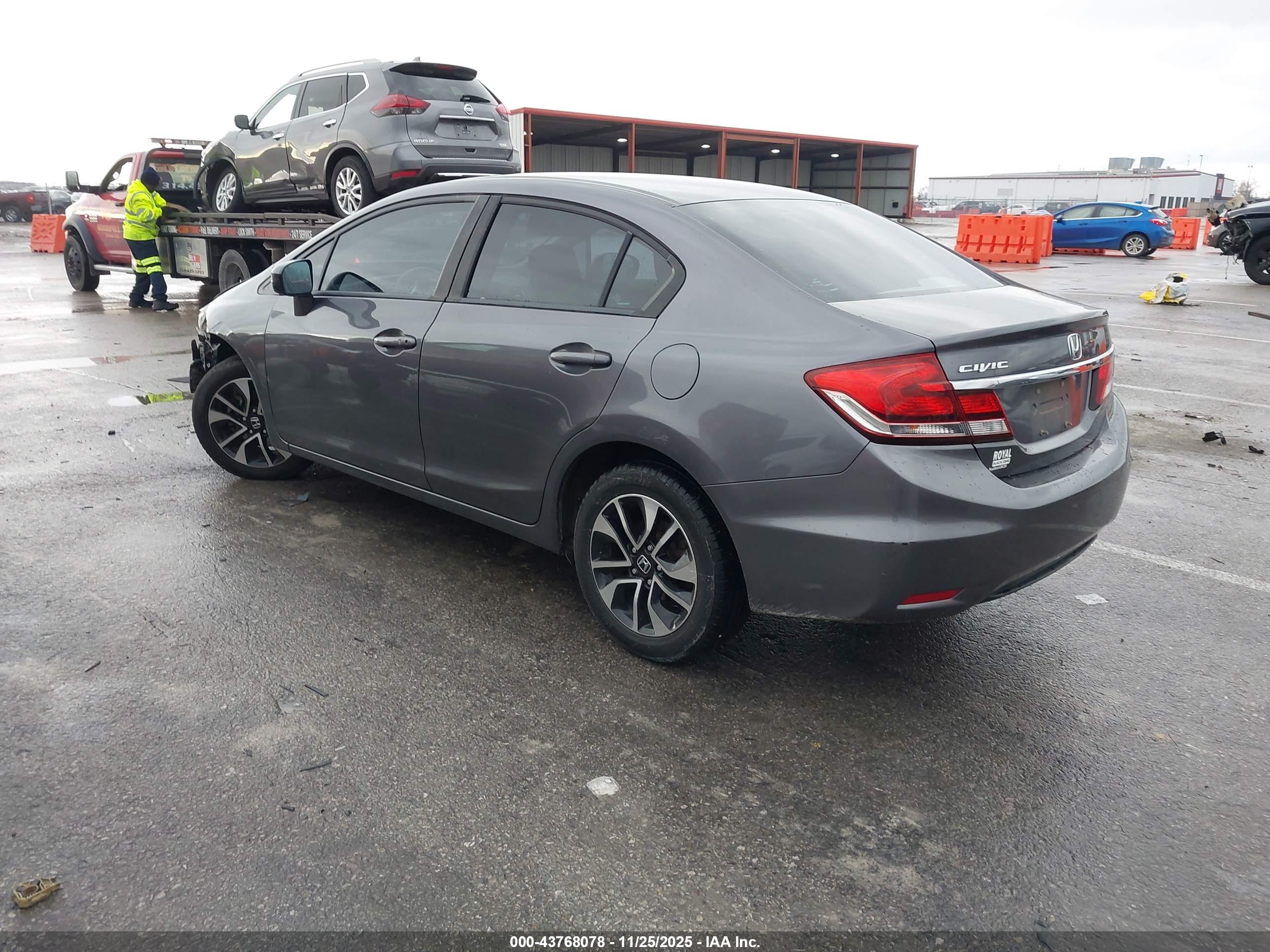 HONDA CIVIC image 3