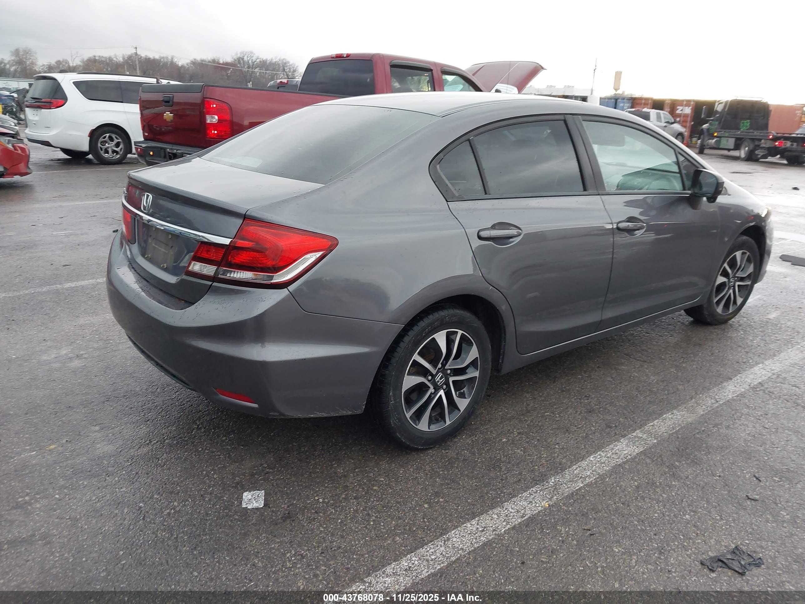 HONDA CIVIC image 4