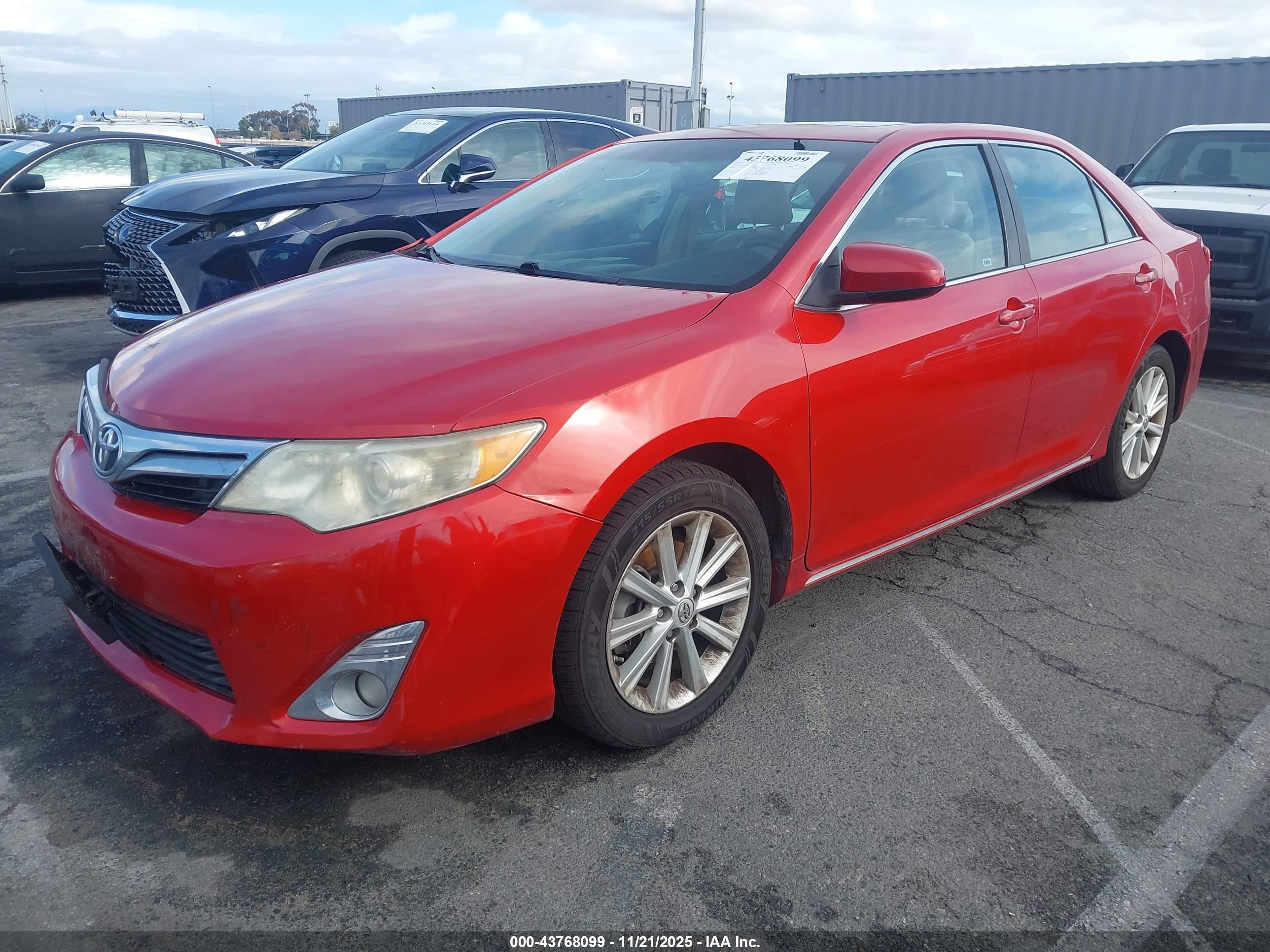 TOYOTA CAMRY image 2
