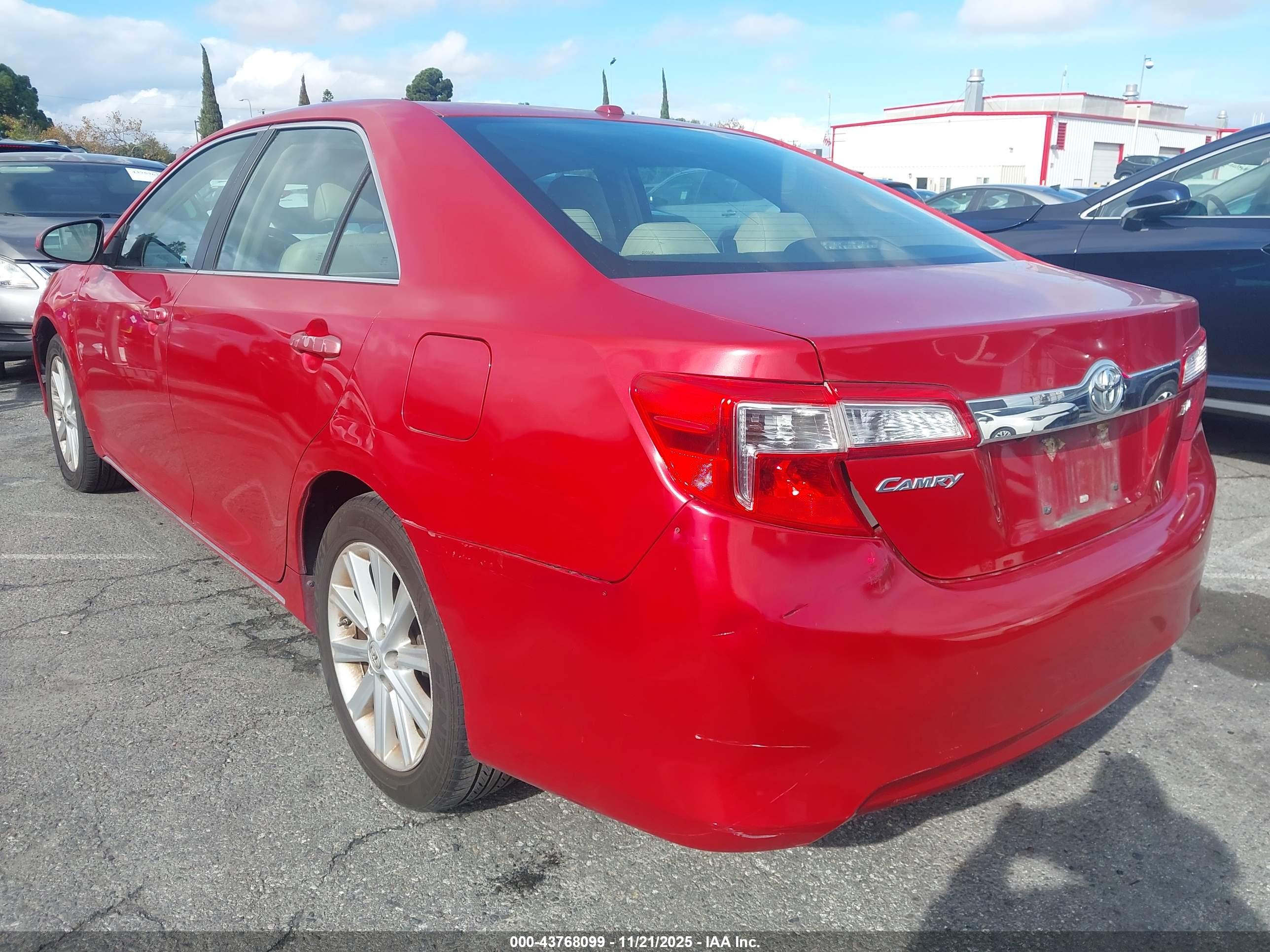 TOYOTA CAMRY image 3
