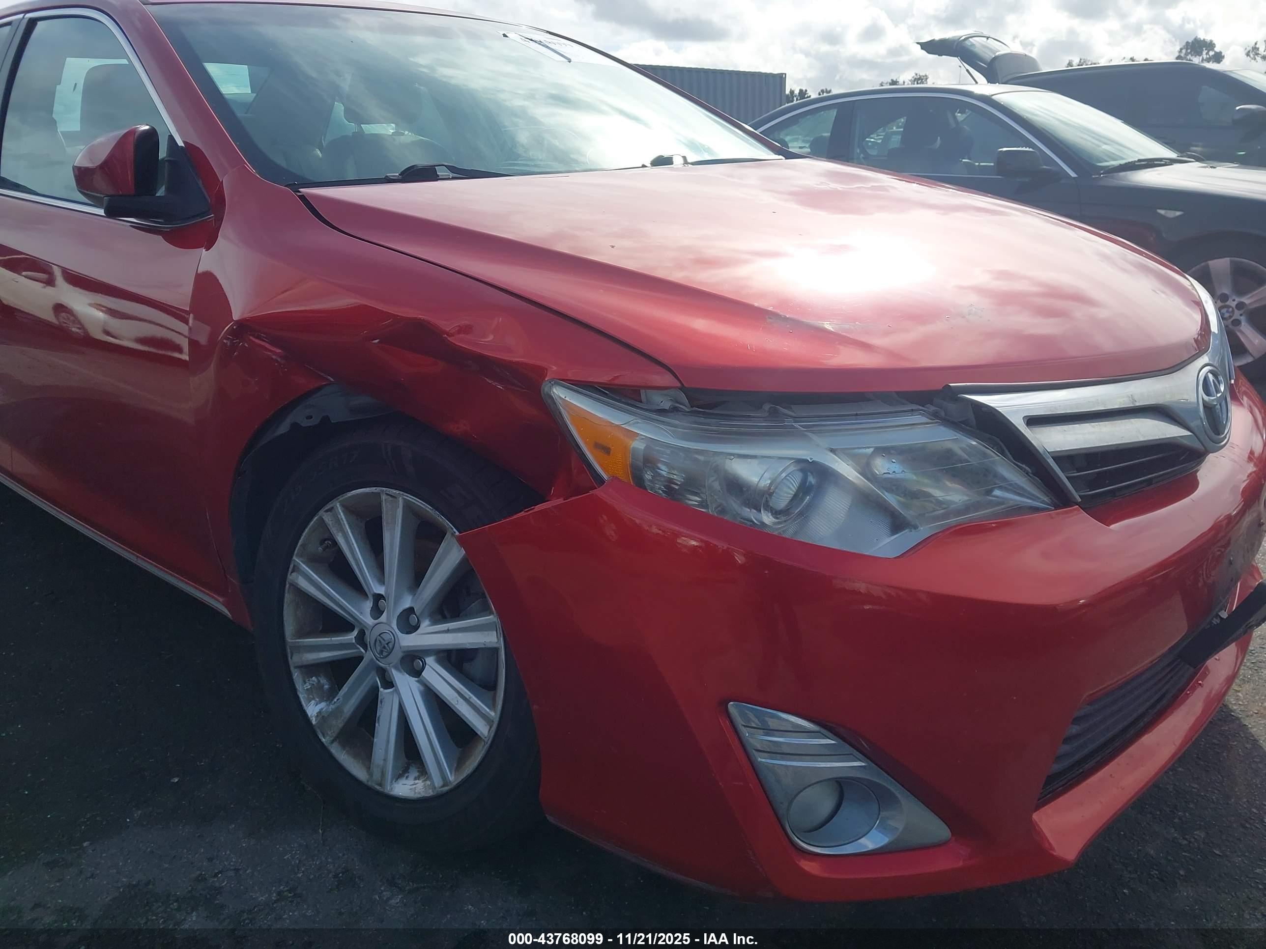 TOYOTA CAMRY image 6