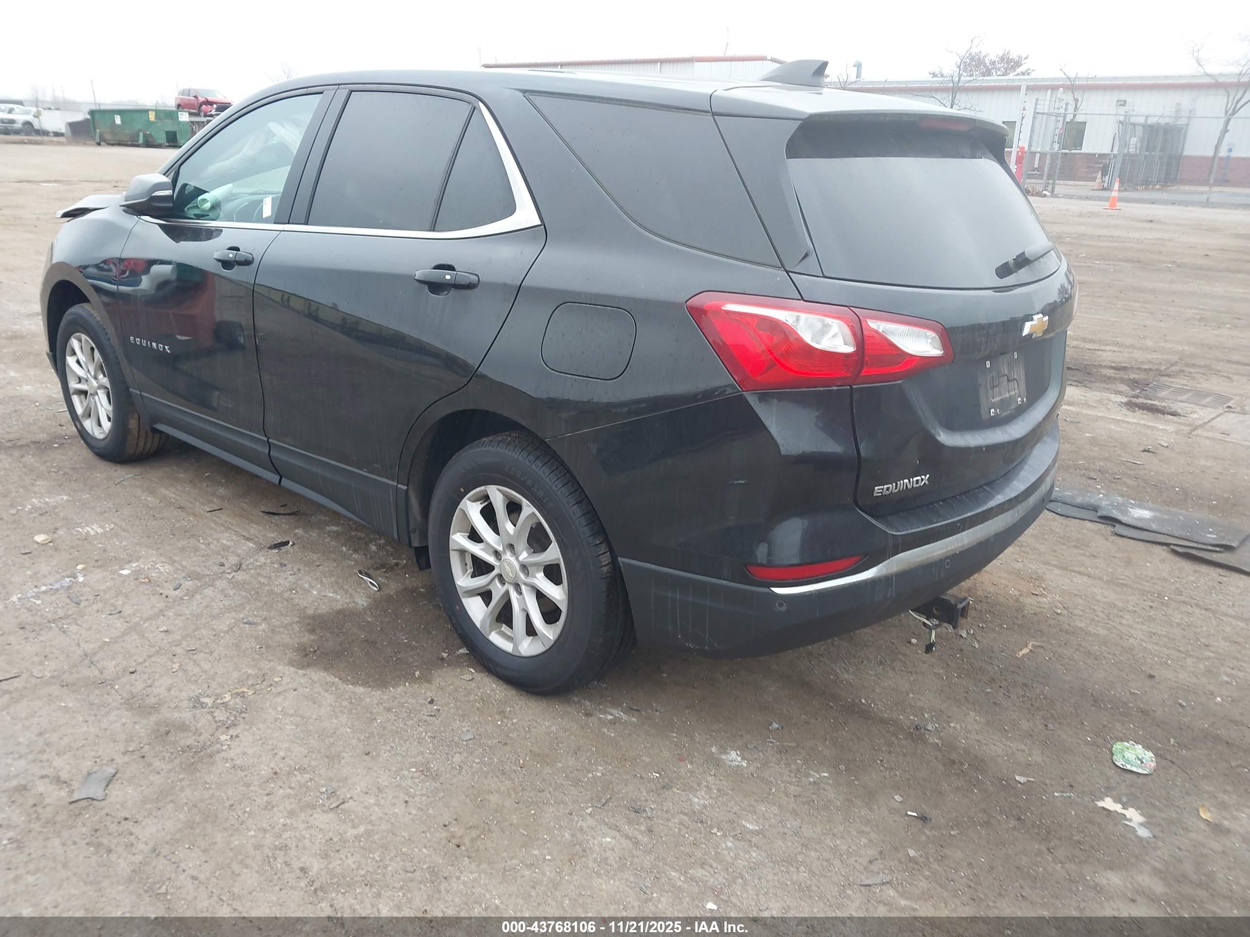 CHEVROLET EQUINOX image 3