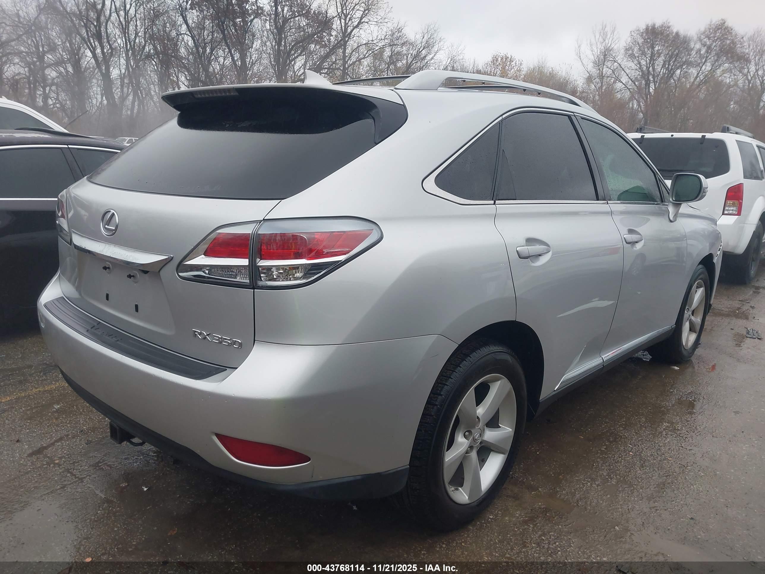 LEXUS RX image 4