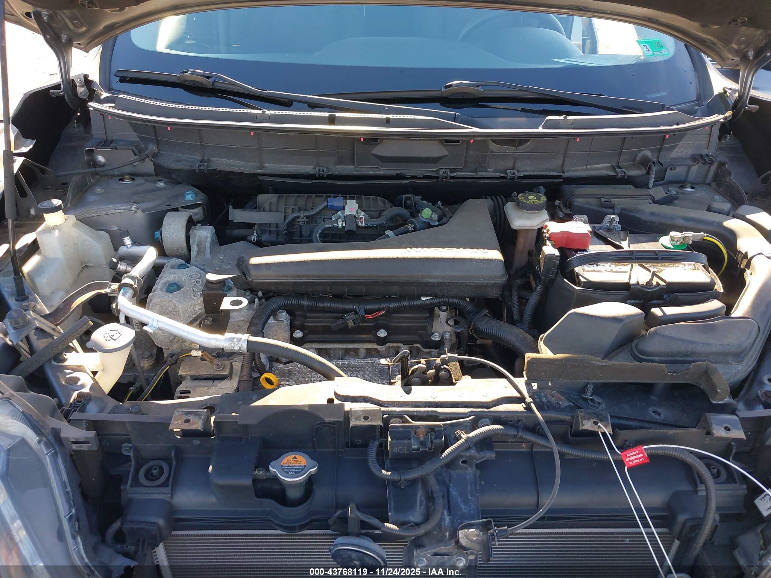 NISSAN ROGUE image 10